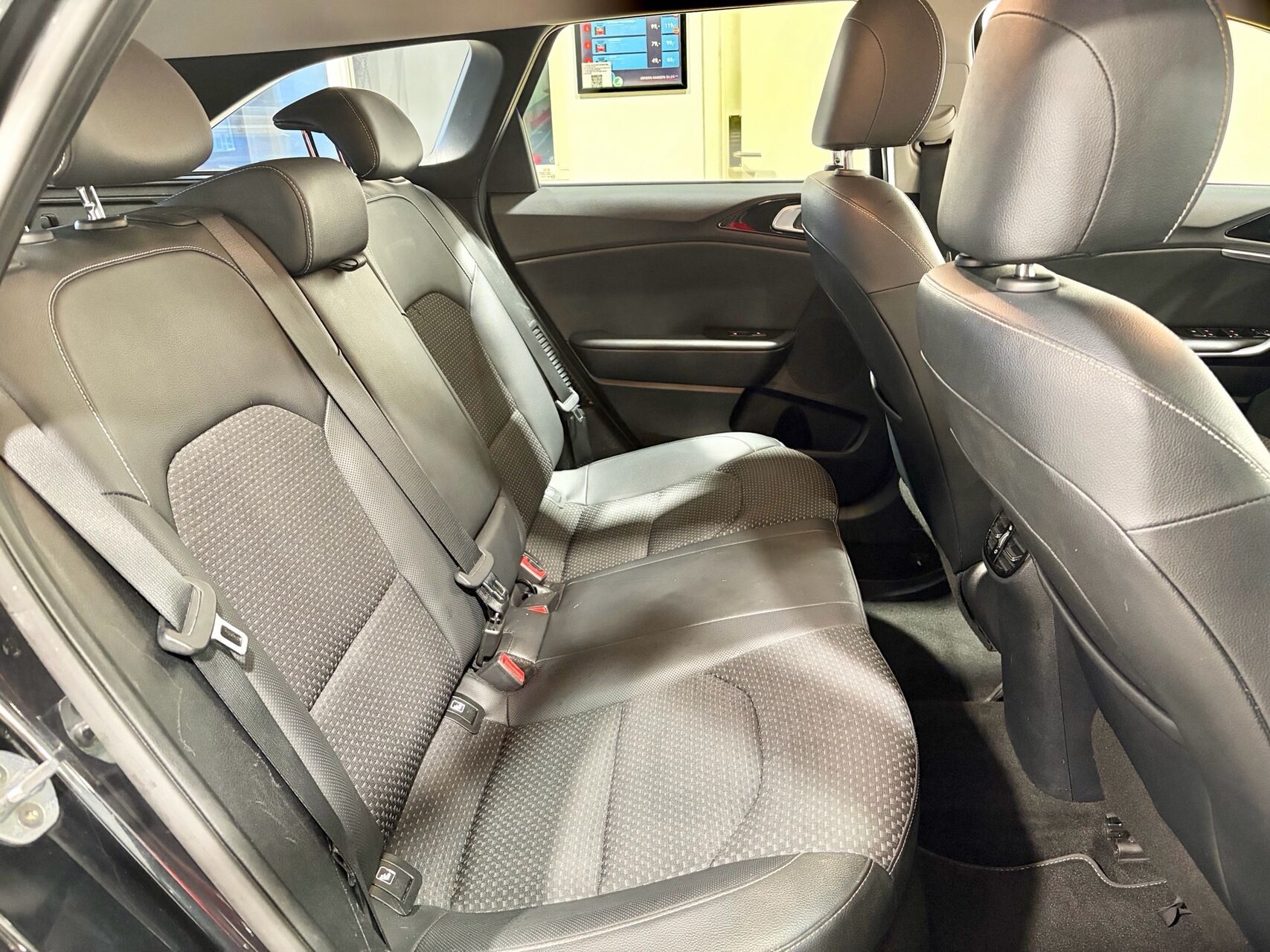 Billede af Kia Ceed SW 1,6 GDI PHEV  Plugin-hybrid Upgrade DCT 141HK Stc 6g Aut.