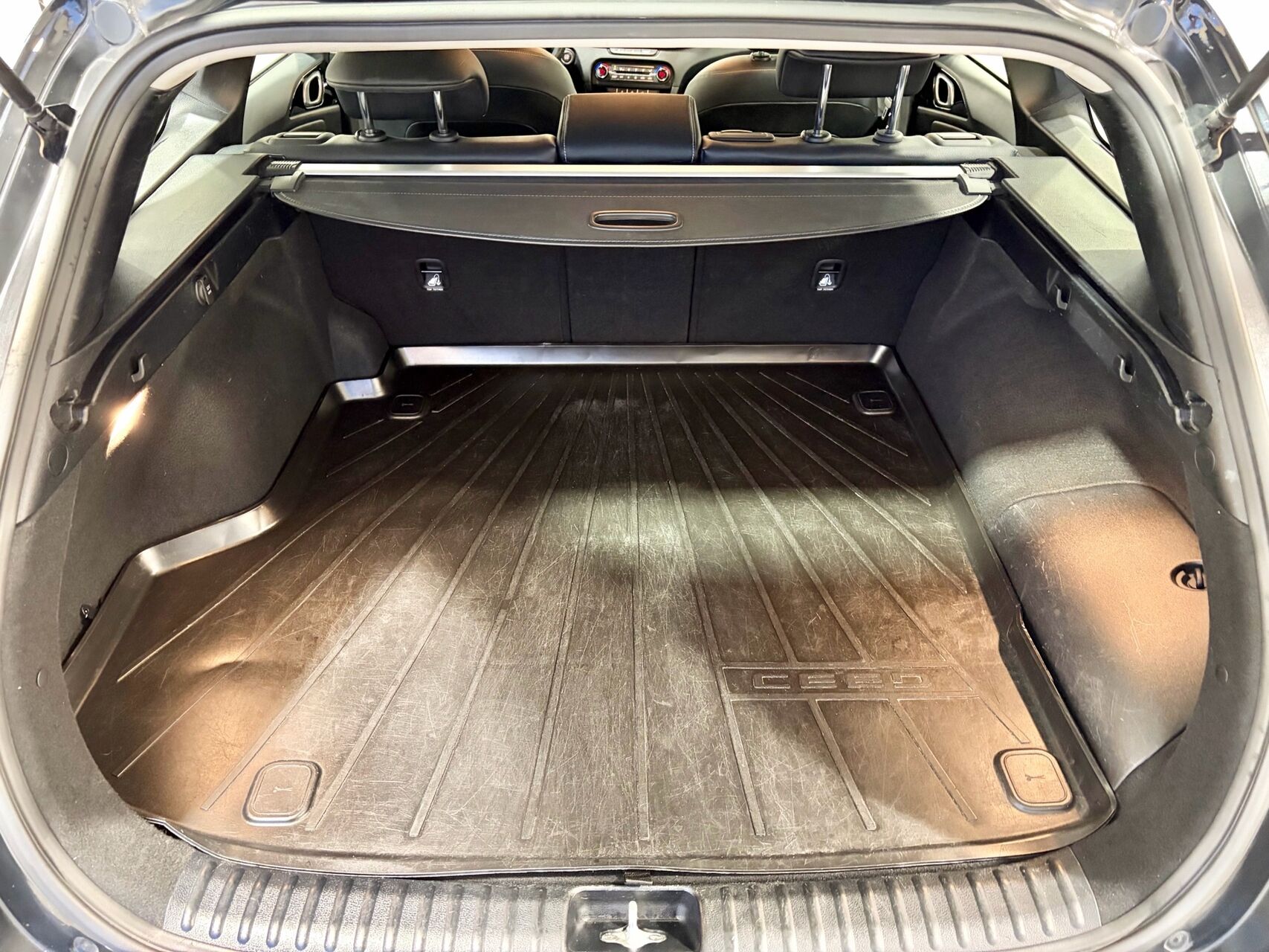 Billede af Kia Ceed SW 1,6 GDI PHEV  Plugin-hybrid Upgrade DCT 141HK Stc 6g Aut.