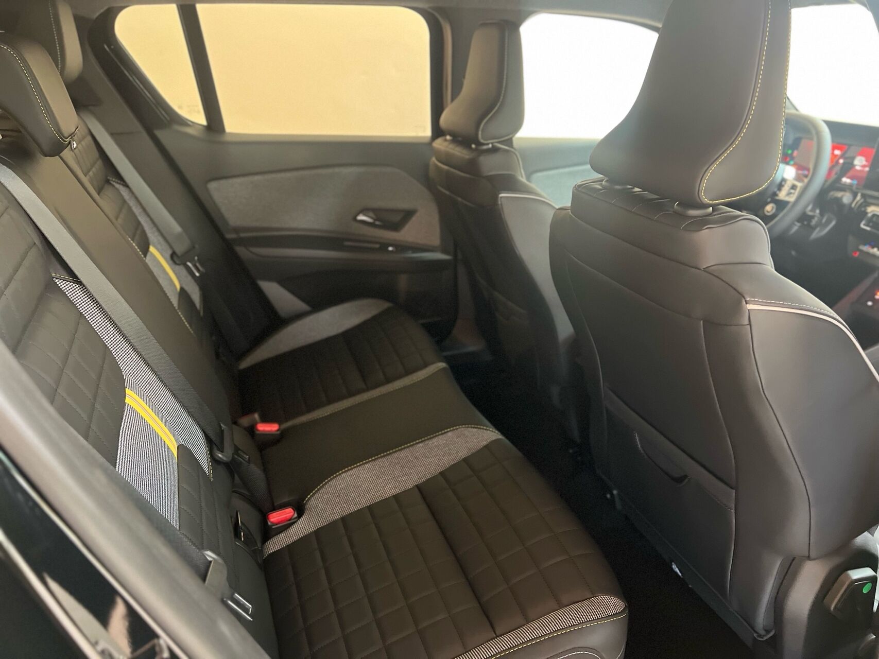 Billede af Renault R4 EL Iconic 150HK 5d Aut.