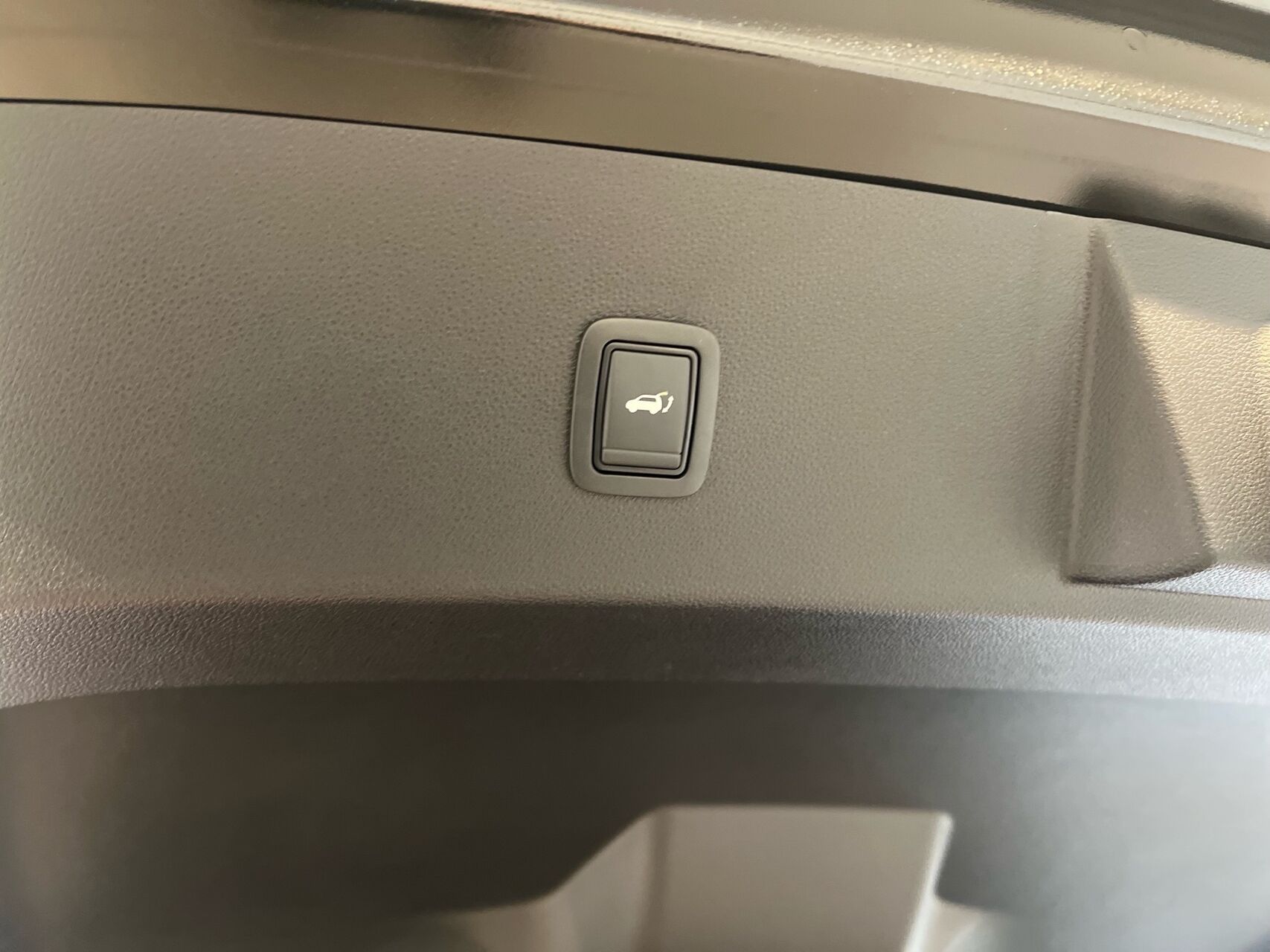 Billede af Renault R4 EL Iconic 150HK 5d Aut.