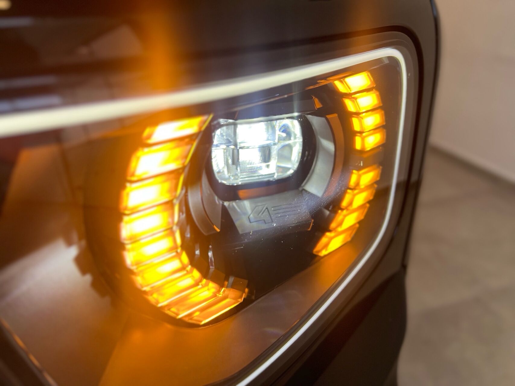 Billede af Renault R4 EL Iconic 150HK 5d Aut.