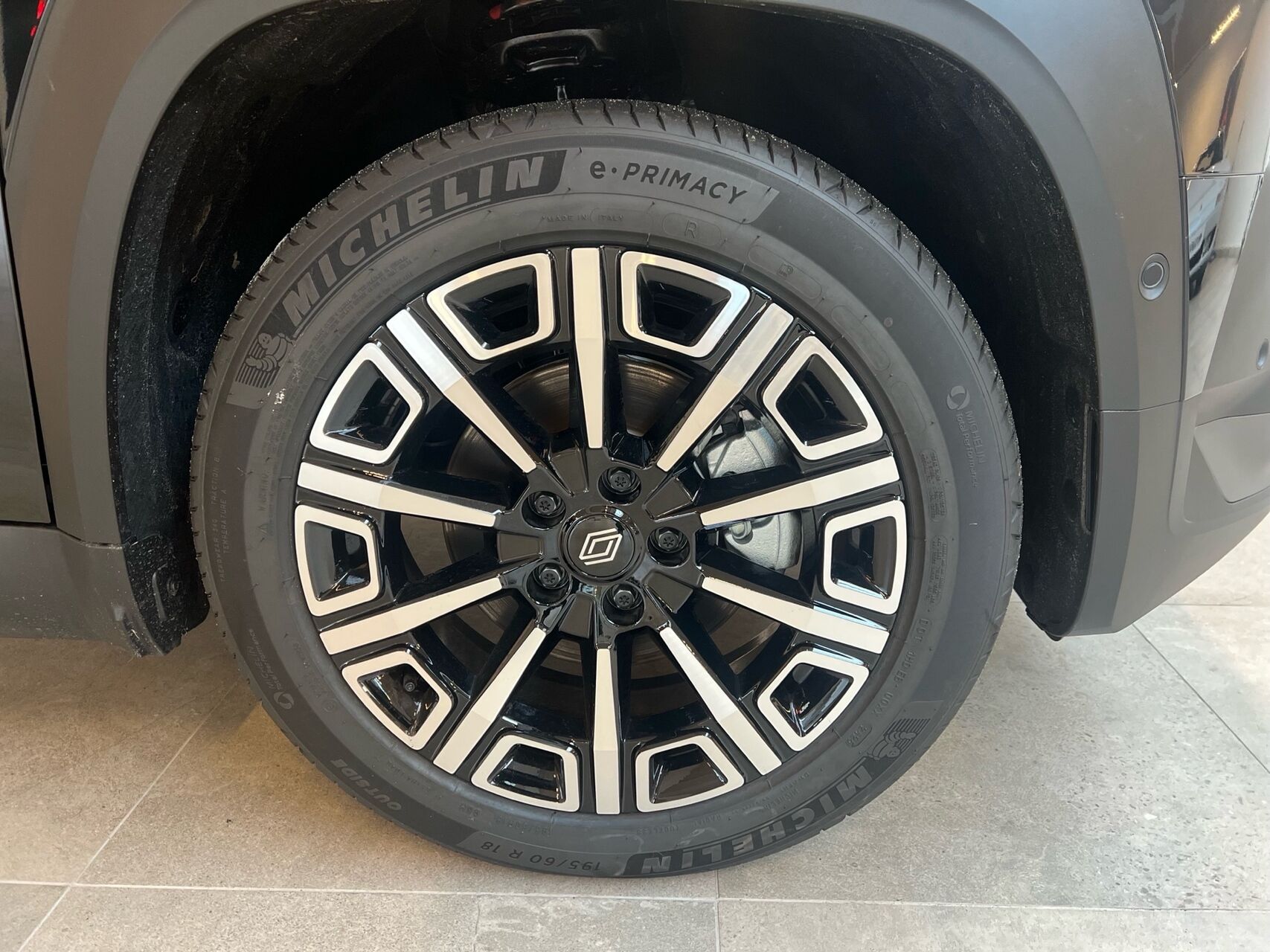 Billede af Renault R4 EL Iconic 150HK 5d Aut.