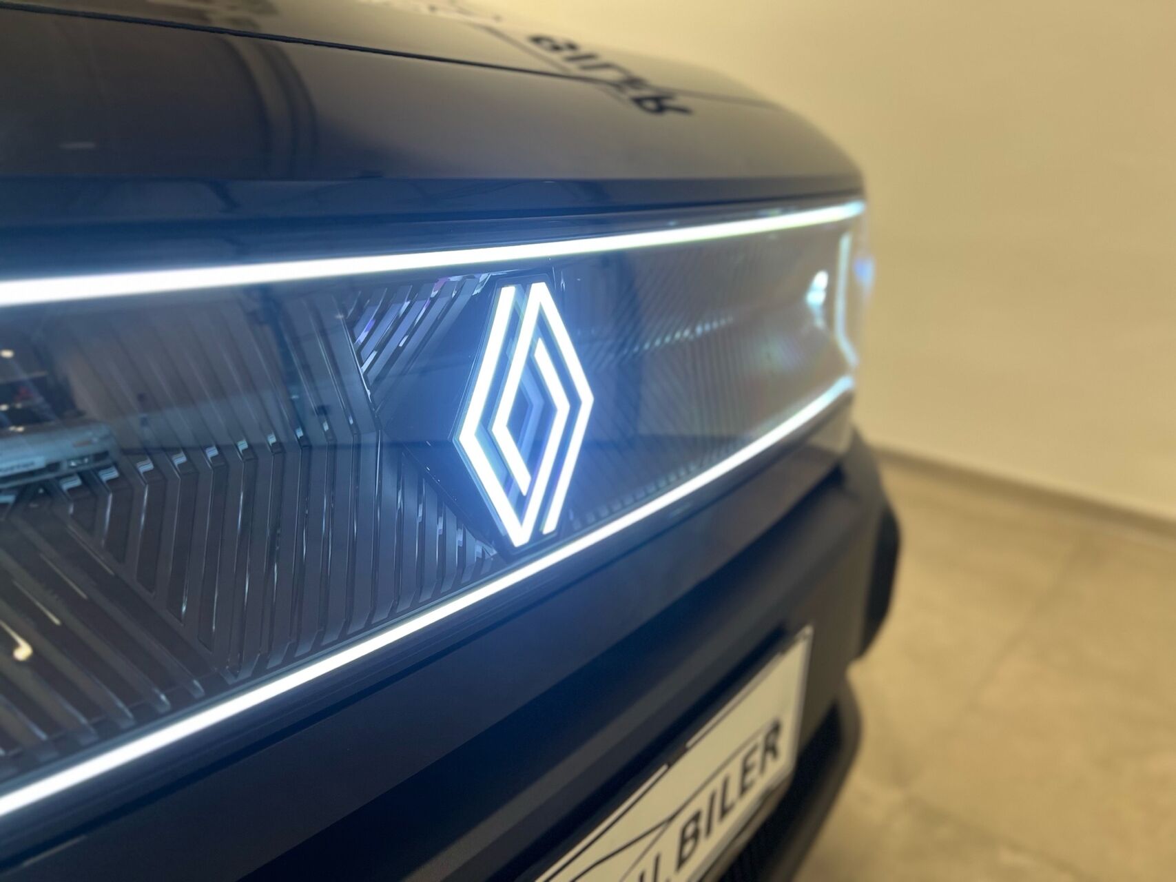 Billede af Renault R4 EL Iconic 150HK 5d Aut.