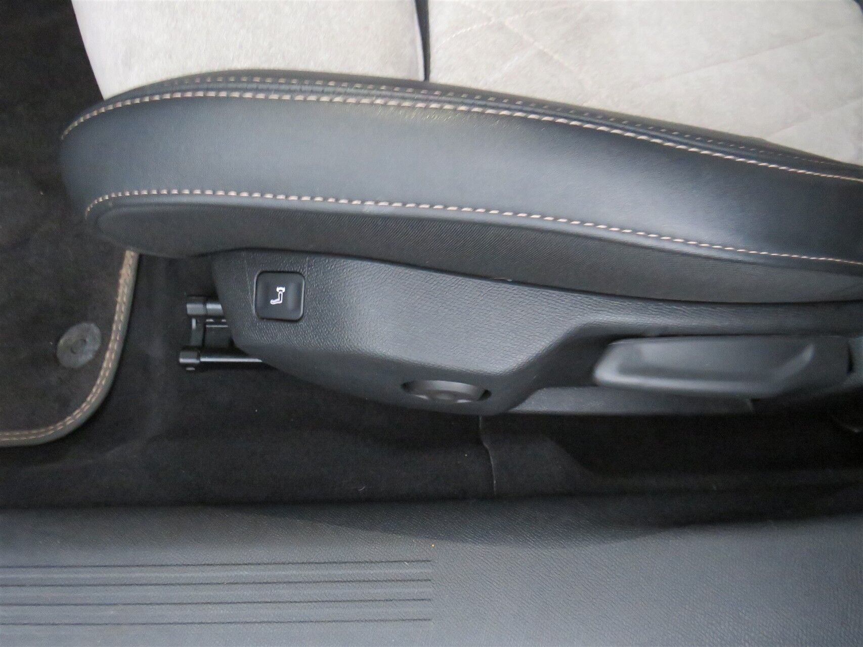 Billede af Peugeot 508 SW 1,6 PureTech  Plugin-hybrid GT Pack EAT8 start/stop 225HK Stc 8g Aut.