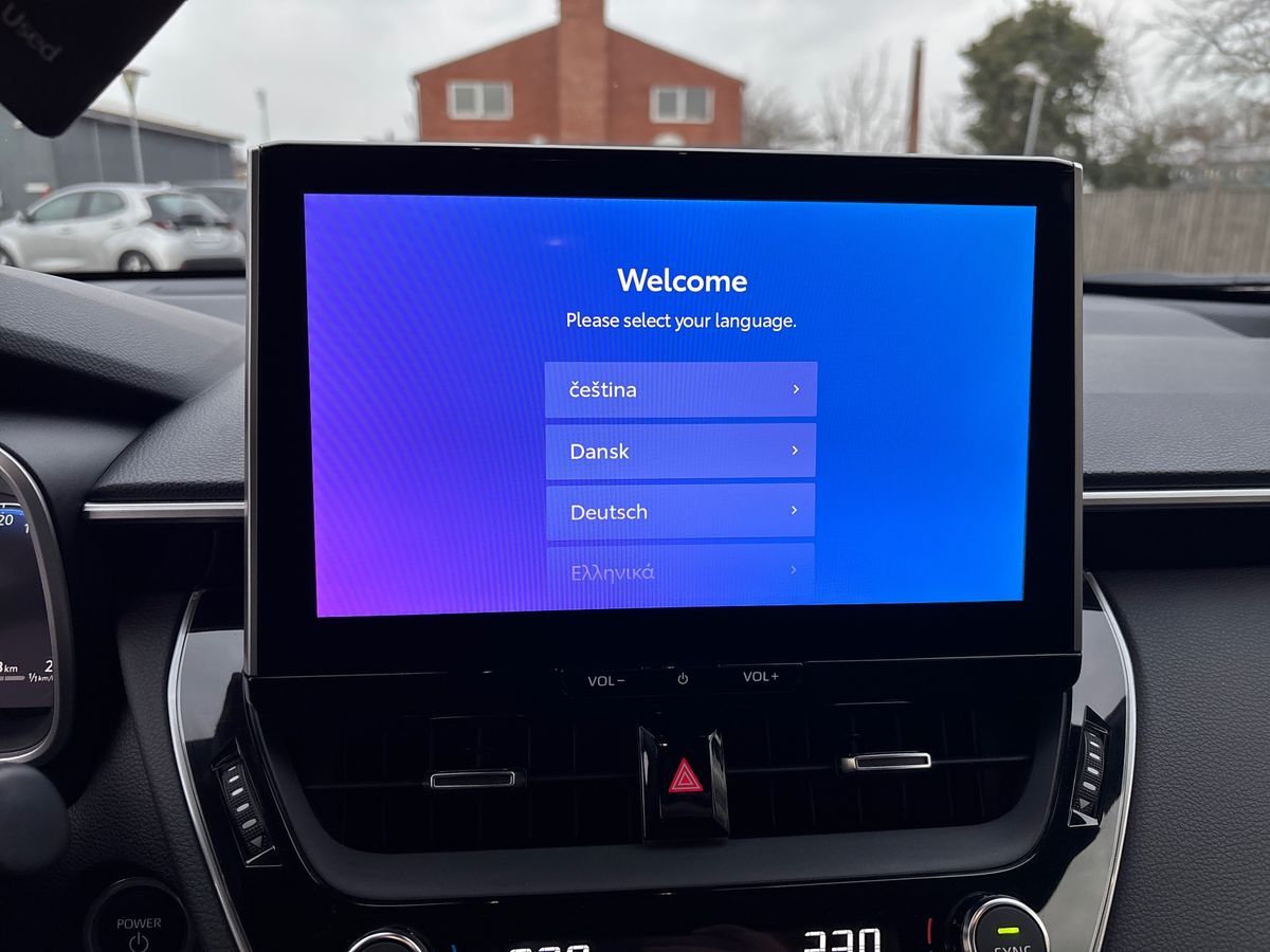 Billede af Toyota Corolla Cross 2,0 Hybrid Style E-CVT 197HK 5d Aut.