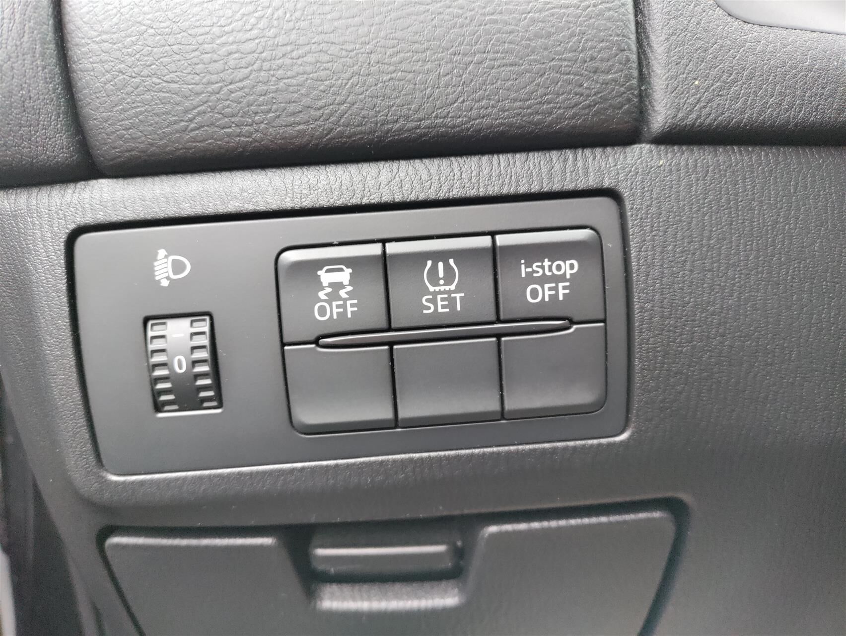 Billede af Mazda 6 2,2 Skyactiv-D Core Business 150HK Stc 6g