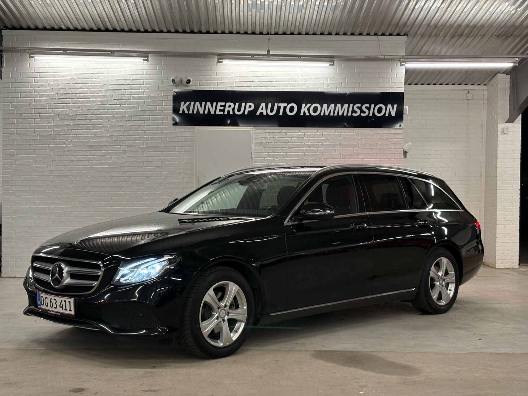Billede af Mercedes-Benz E220 d T 2,0 D Avantgarde 9G-Tronic 194HK Stc Aut.