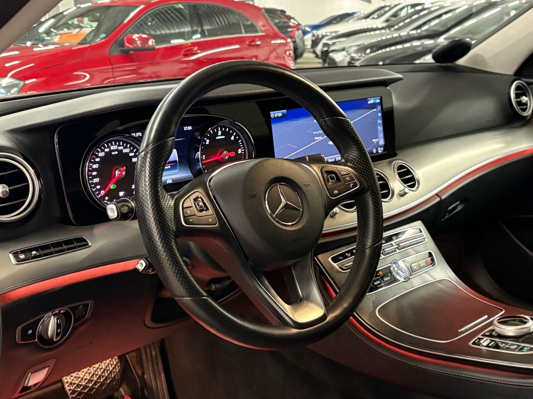 Billede af Mercedes-Benz E220 d T 2,0 D Avantgarde 9G-Tronic 194HK Stc Aut.