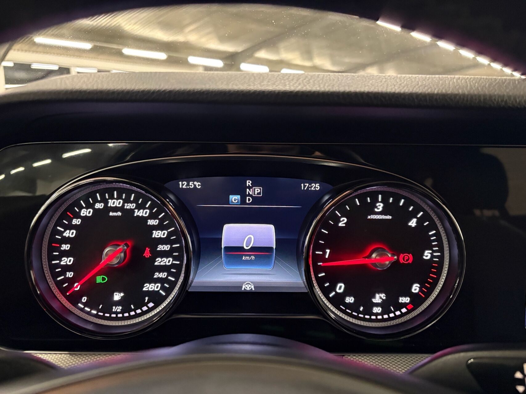 Billede af Mercedes-Benz E220 d T 2,0 D Avantgarde 9G-Tronic 194HK Stc Aut.