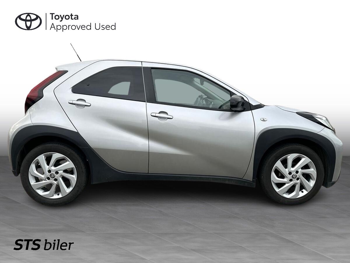 Billede af Toyota Aygo X 1,0 VVT-I Active 72HK 5d