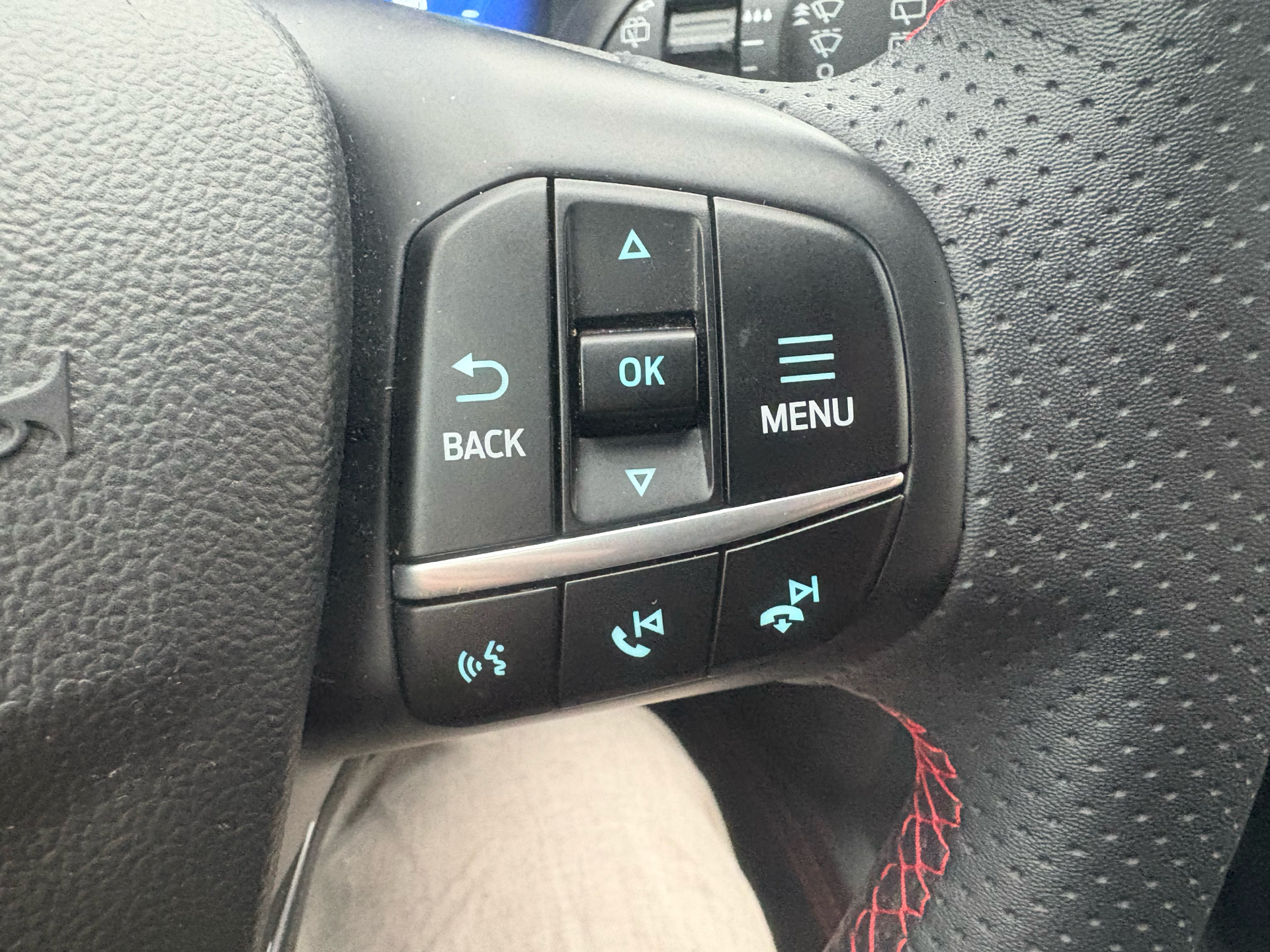 Billede af Ford Kuga 2,5 Plugin-hybrid ST-Line X CVT 225HK 5d Trinl. Gear