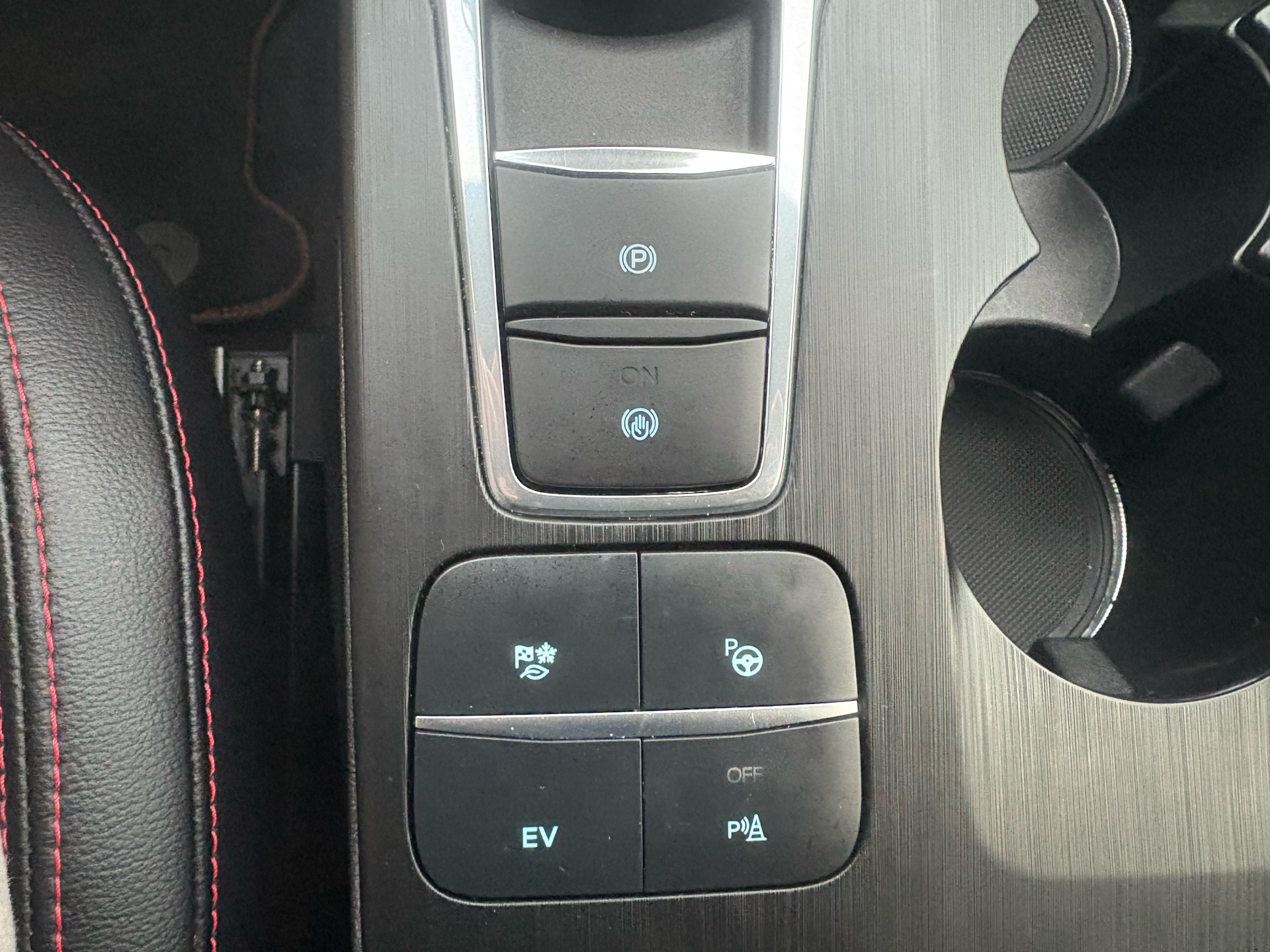 Billede af Ford Kuga 2,5 Plugin-hybrid ST-Line X CVT 225HK 5d Trinl. Gear