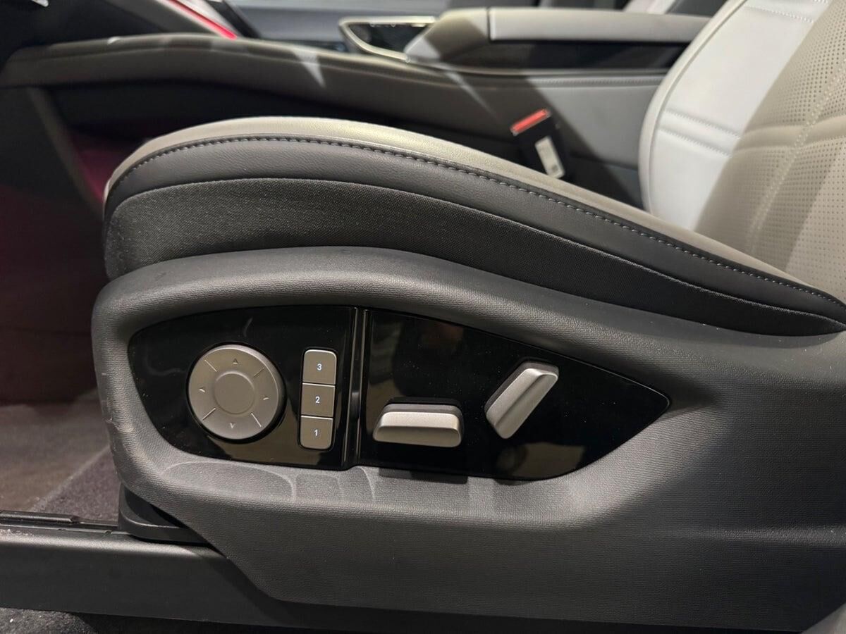 Billede af Hongqi EHS7 EL Exclusive 339HK 5d Aut.