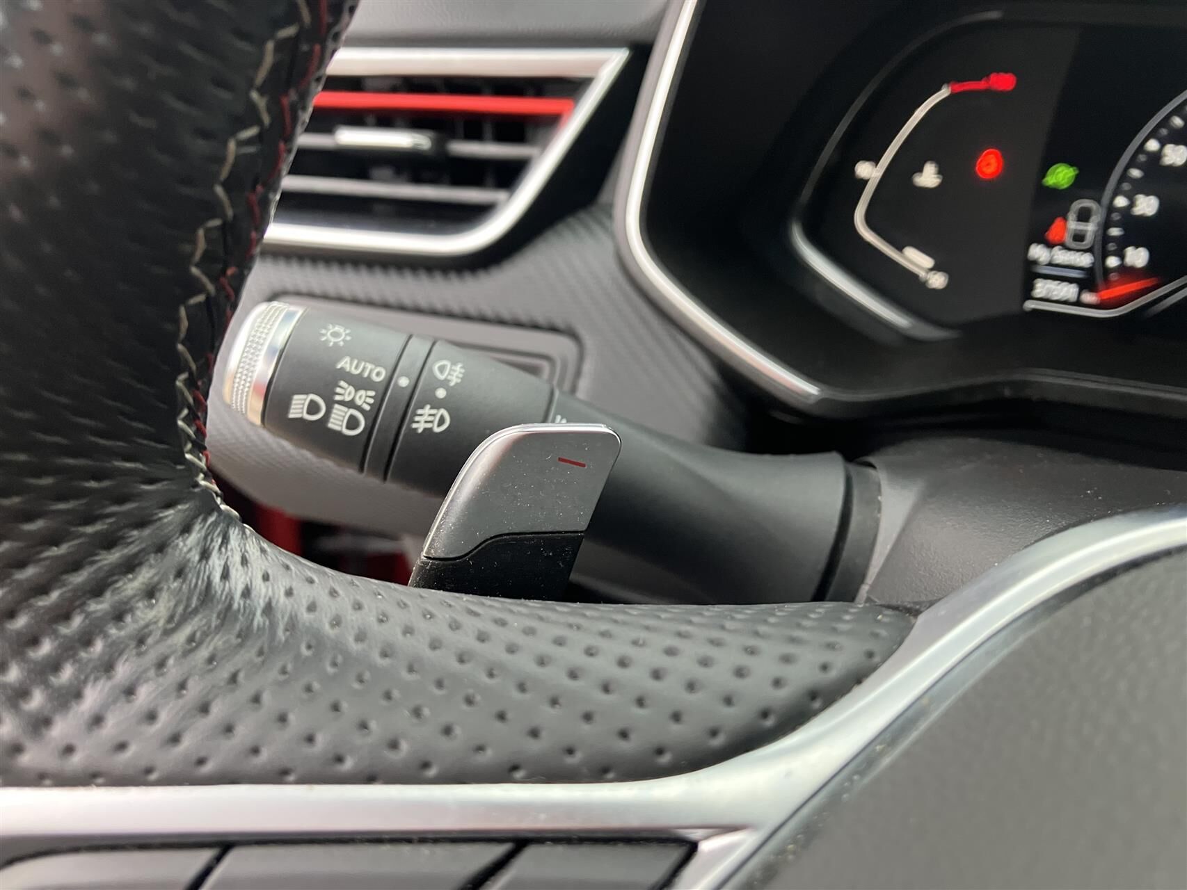 Billede af Renault Clio 1,3 TCE RS-Line EDC 130HK 5d 7g Aut.