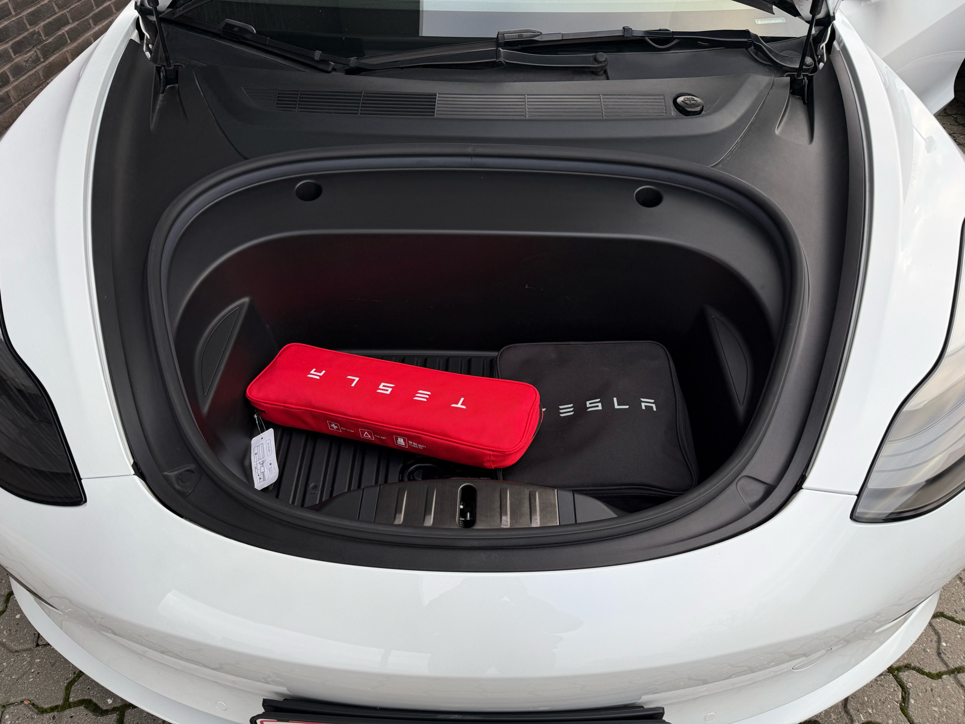 Billede af Tesla Model 3 EL Standard Range Plus 325HK Aut.