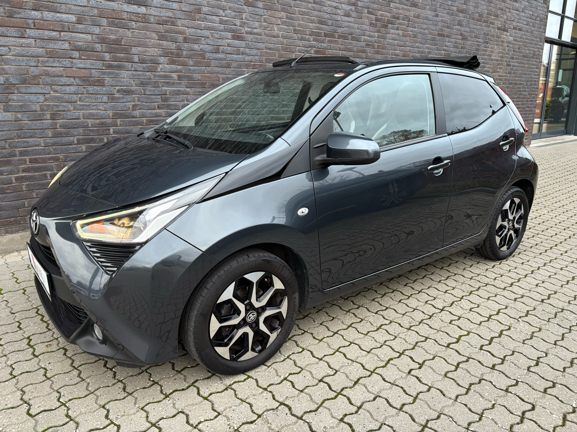 Billede af Toyota Aygo 1,0 VVT-I X-Sky 72HK 5d