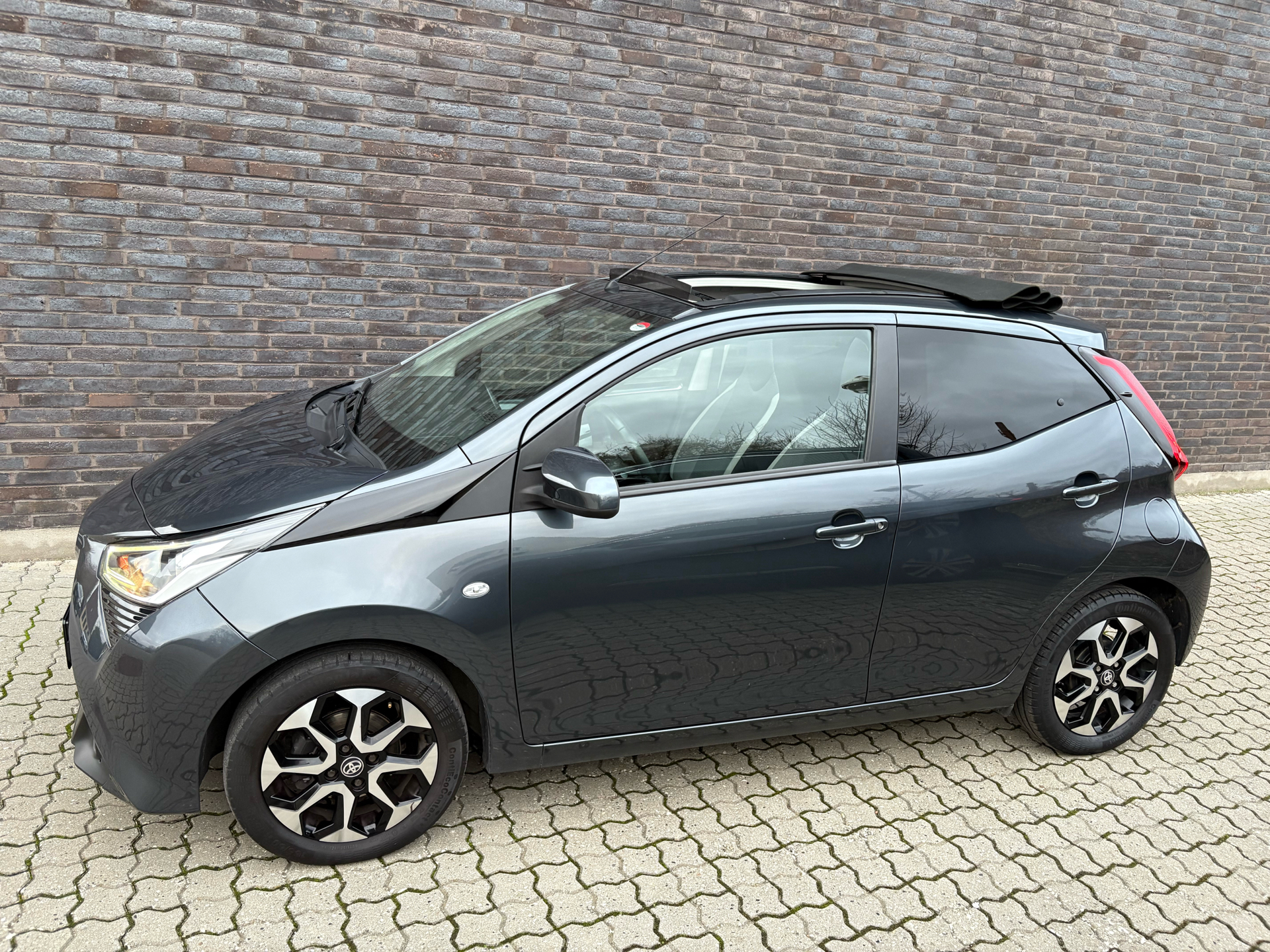 Billede af Toyota Aygo 1,0 VVT-I X-Sky 72HK 5d