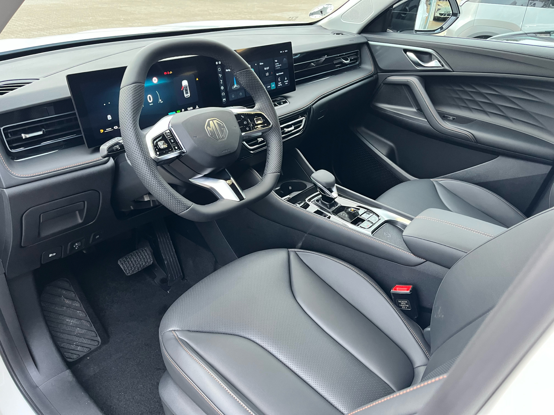 Billede af MG HS 1,5 T GDI  Plugin-hybrid Luxury 272HK 5d Aut.