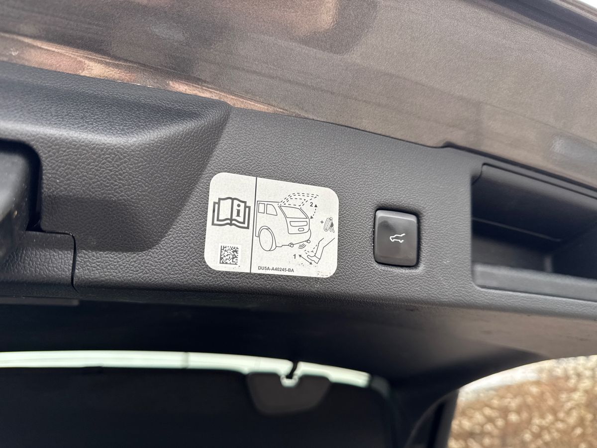 Billede af Ford Kuga 2,5 Plugin-hybrid Vignale CVT 225HK 5d Trinl. Gear