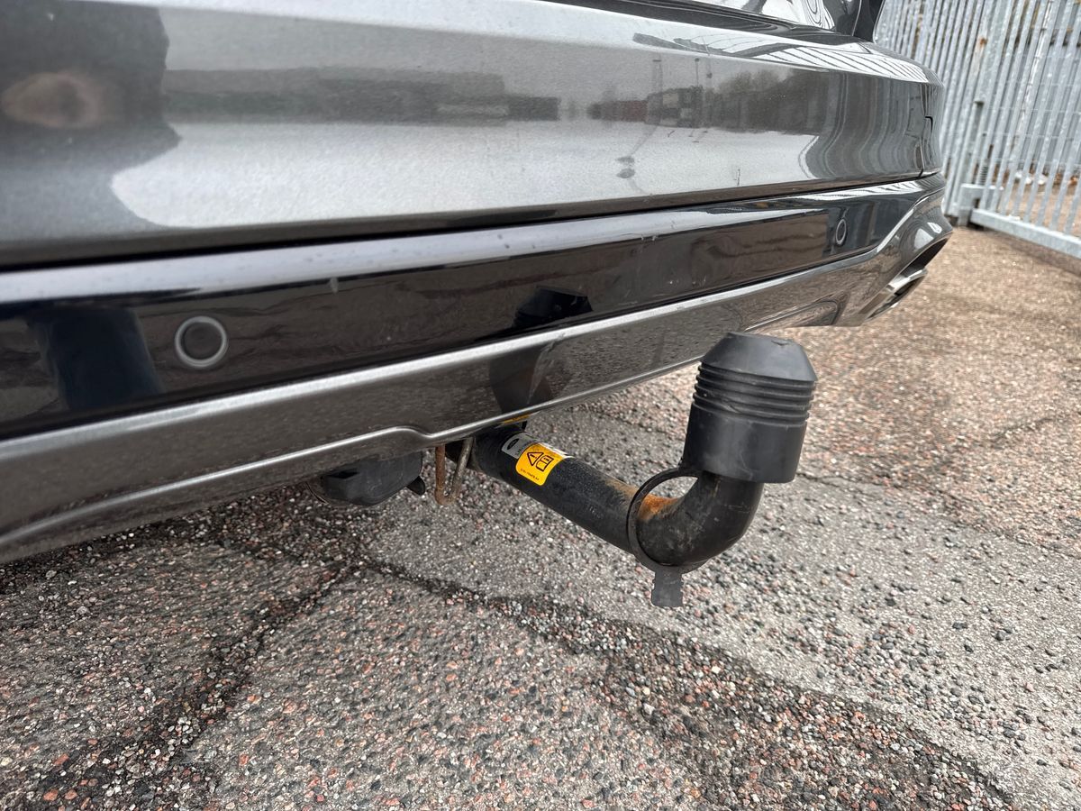 Billede af Ford Kuga 2,5 Plugin-hybrid Vignale CVT 225HK 5d Trinl. Gear