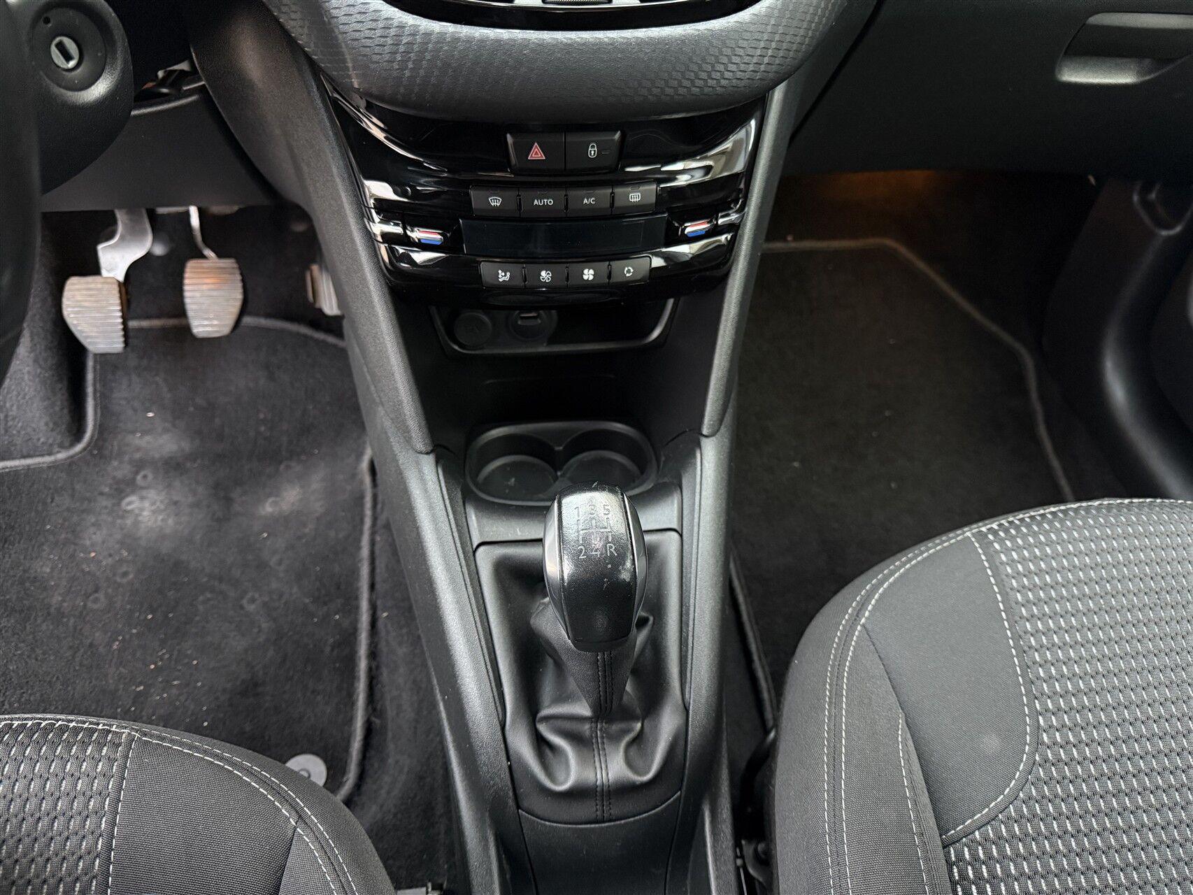 Billede af Peugeot 208 1,5 BlueHDi Prestige 100HK 5d