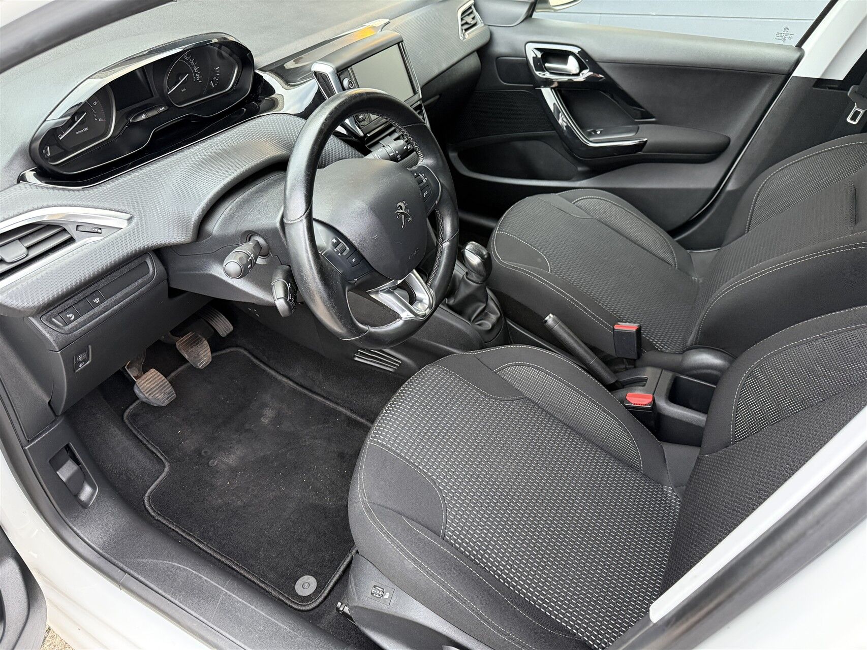 Billede af Peugeot 208 1,5 BlueHDi Prestige 100HK 5d