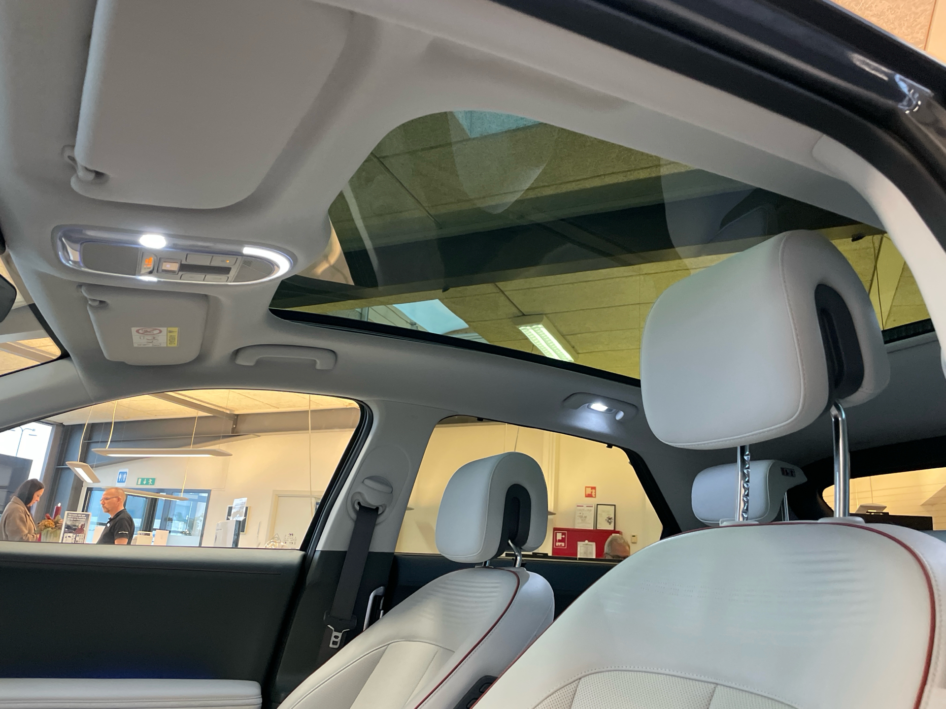 Billede af Hyundai Ioniq 5 Electric 77,4 kWh Ultimate 4WD 325HK 5d Aut.