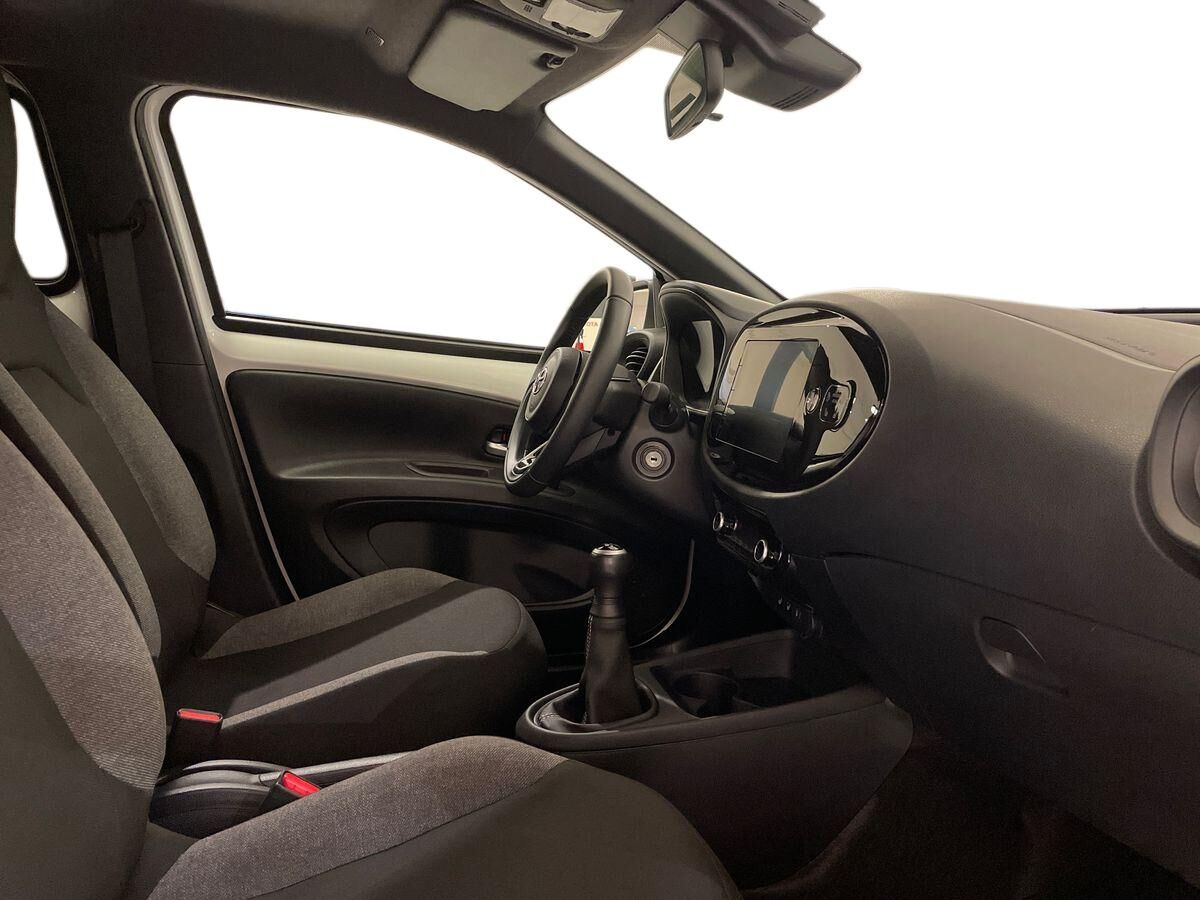 Billede af Toyota Aygo X 1,0 VVT-I Active 72HK 5d
