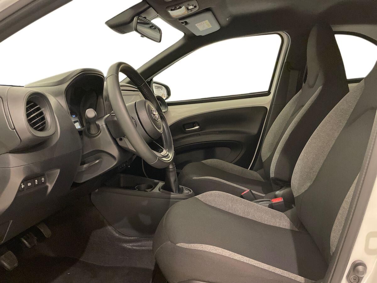 Billede af Toyota Aygo X 1,0 VVT-I Active 72HK 5d