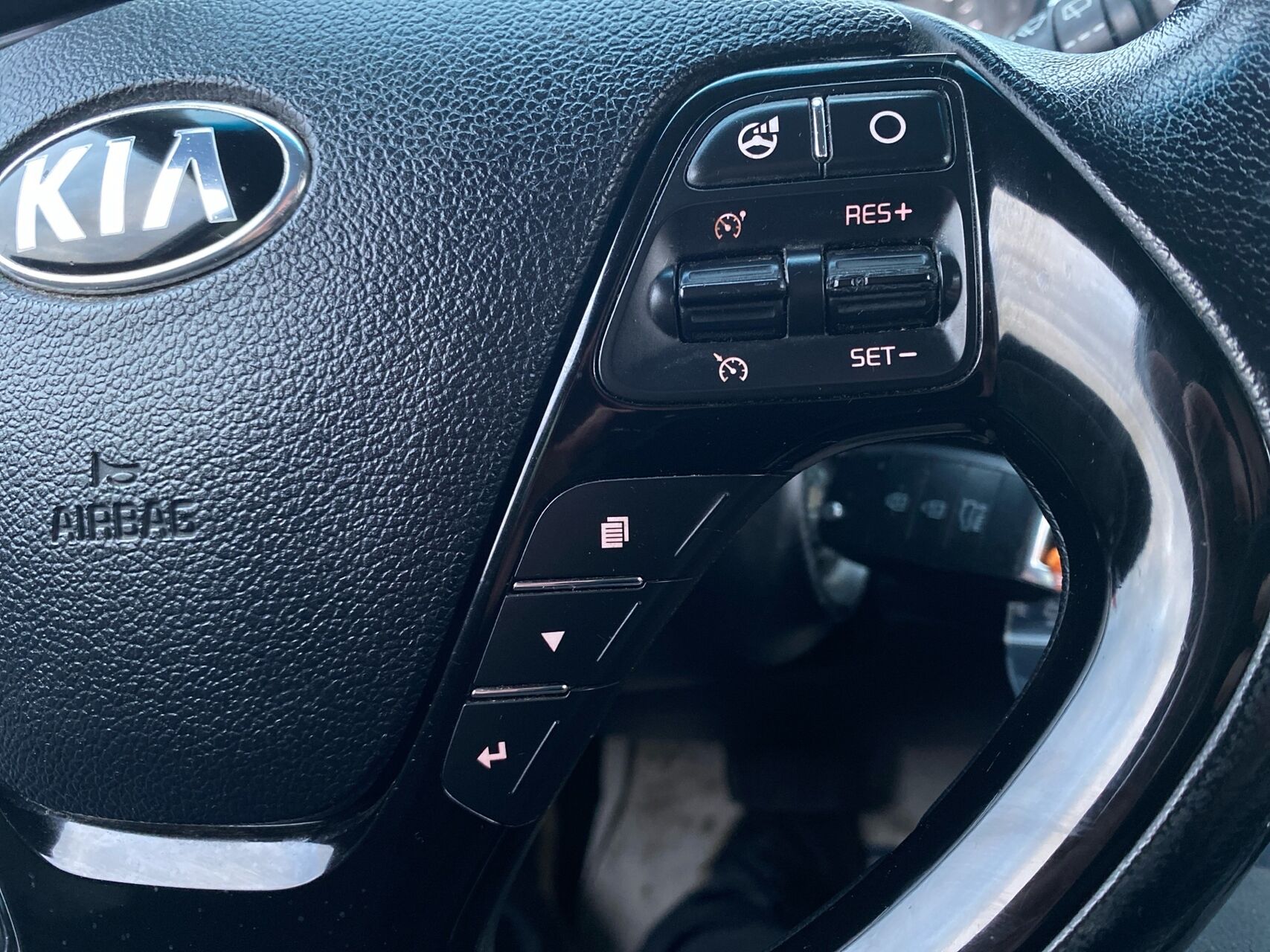 Billede af Kia Ceed SW 1,6 GDI Premium DCT 135HK Stc 6g Aut.