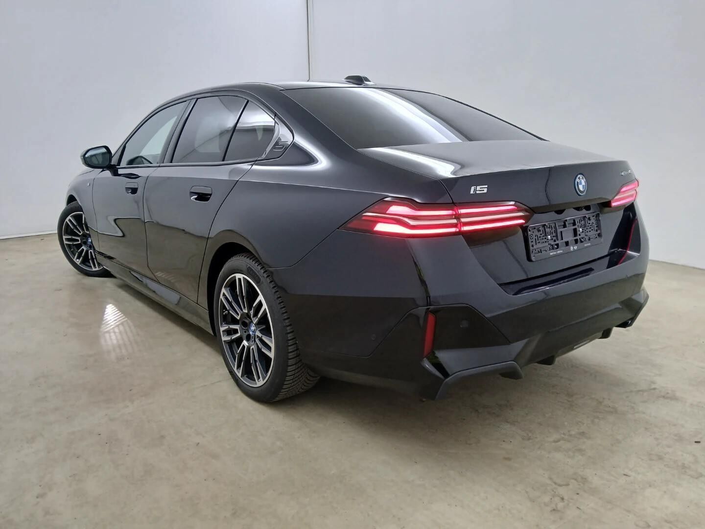 Billede af BMW i5 eDrive40 M-Sport 340HK Aut.