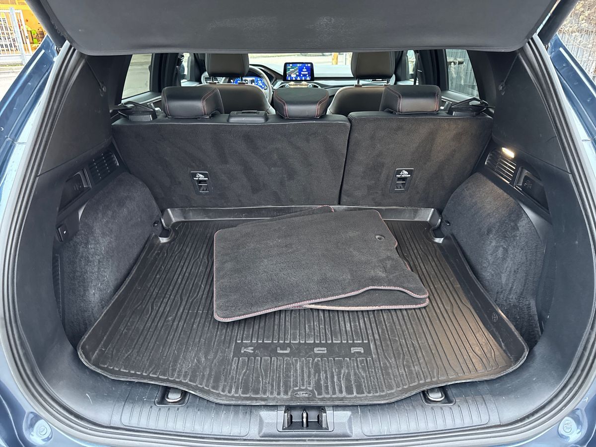 Billede af Ford Kuga 2,5 Plugin-hybrid ST-Line X CVT 225HK 5d Trinl. Gear