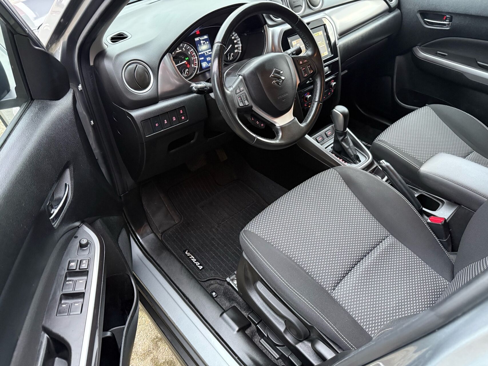 Billede af Suzuki Vitara 1,4 Boosterjet  Mild hybrid Active 129HK 5d 6g Aut.