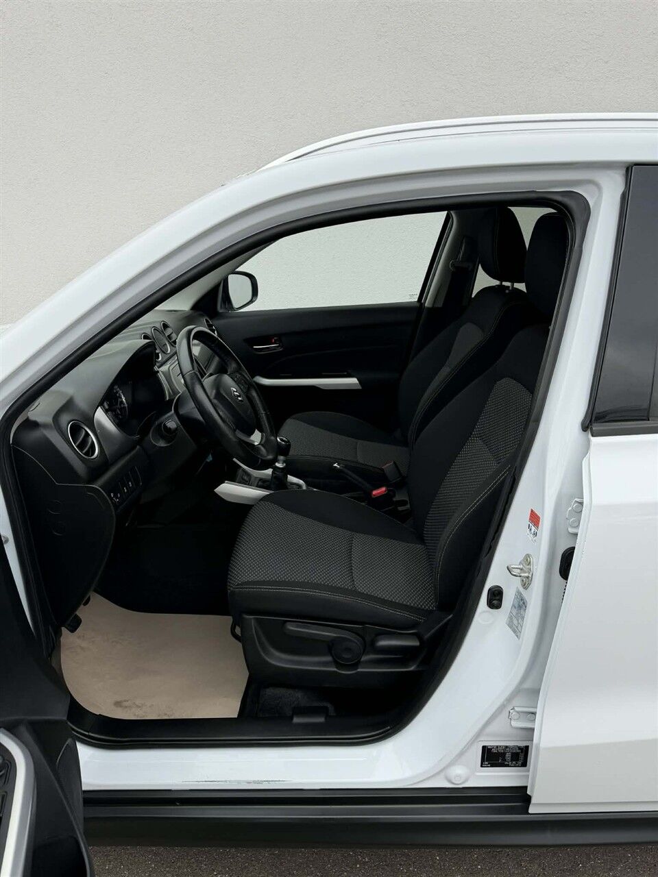 Billede af Suzuki Vitara 1,6 DDIS Active 120HK 5d