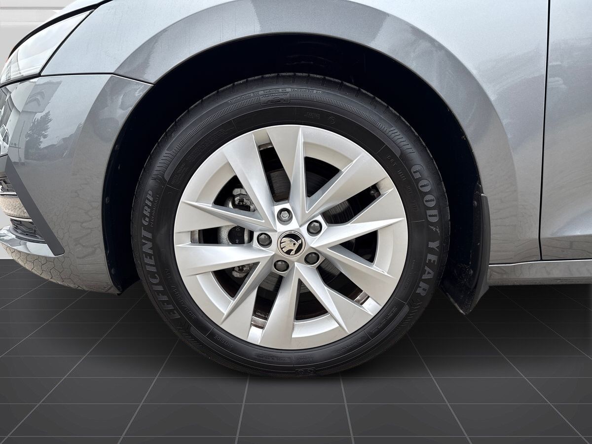 Billede af Skoda Octavia Combi 1,5 eTSI  Mild hybrid Style DSG 150HK Stc 7g Aut.