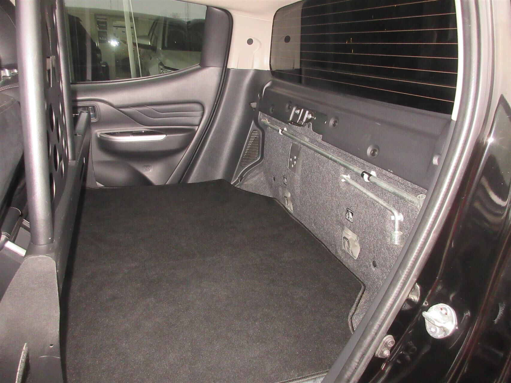 Billede af Mitsubishi L200 Dob. Cab 2,2 DI-D Instyle 4WD 150HK DobKab 6g Aut.