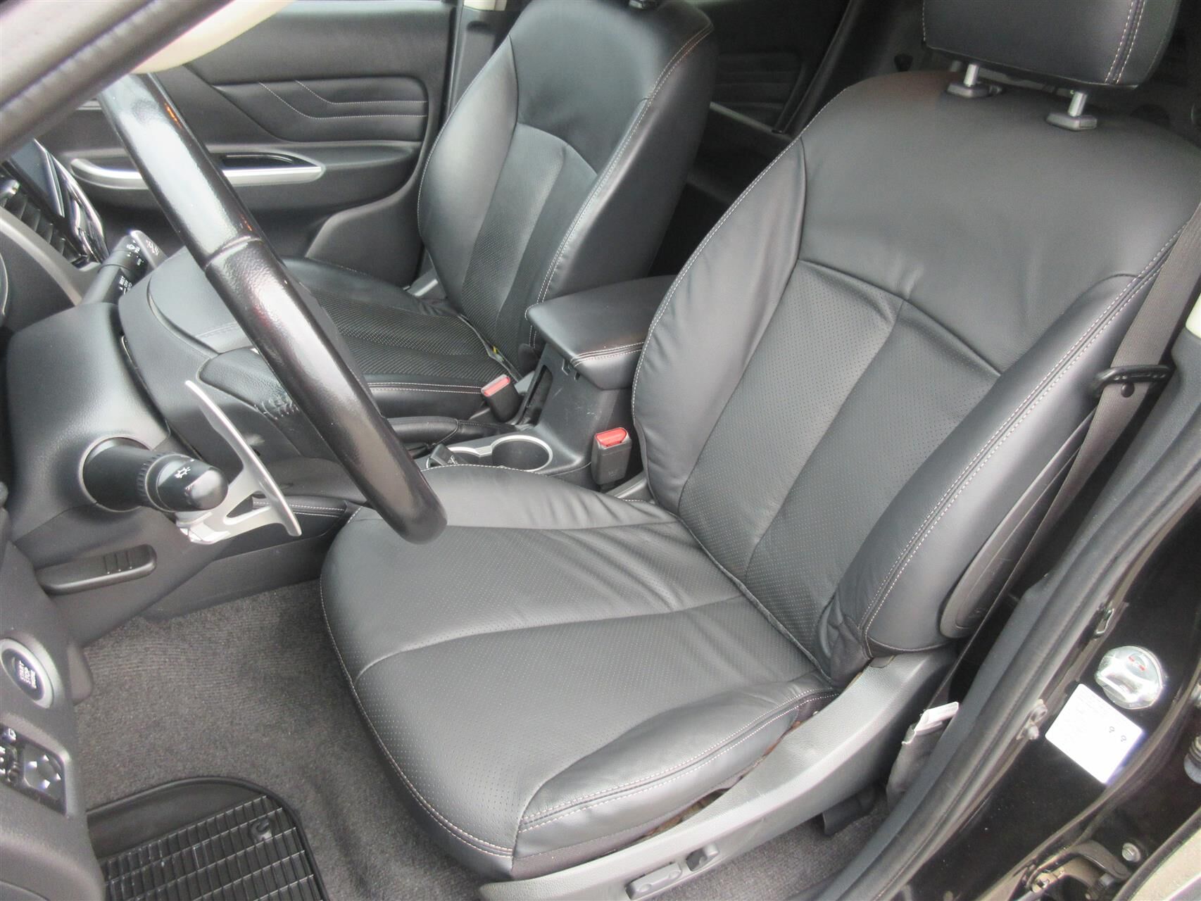 Billede af Mitsubishi L200 Dob. Cab 2,2 DI-D Instyle 4WD 150HK DobKab 6g Aut.