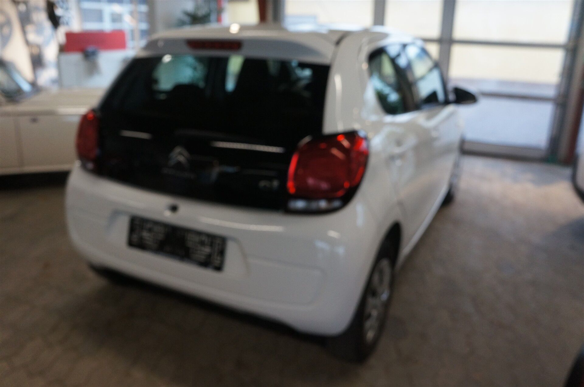 Billede af Citroën C1 1,0 VTi Scoop start/stop 68HK 5d