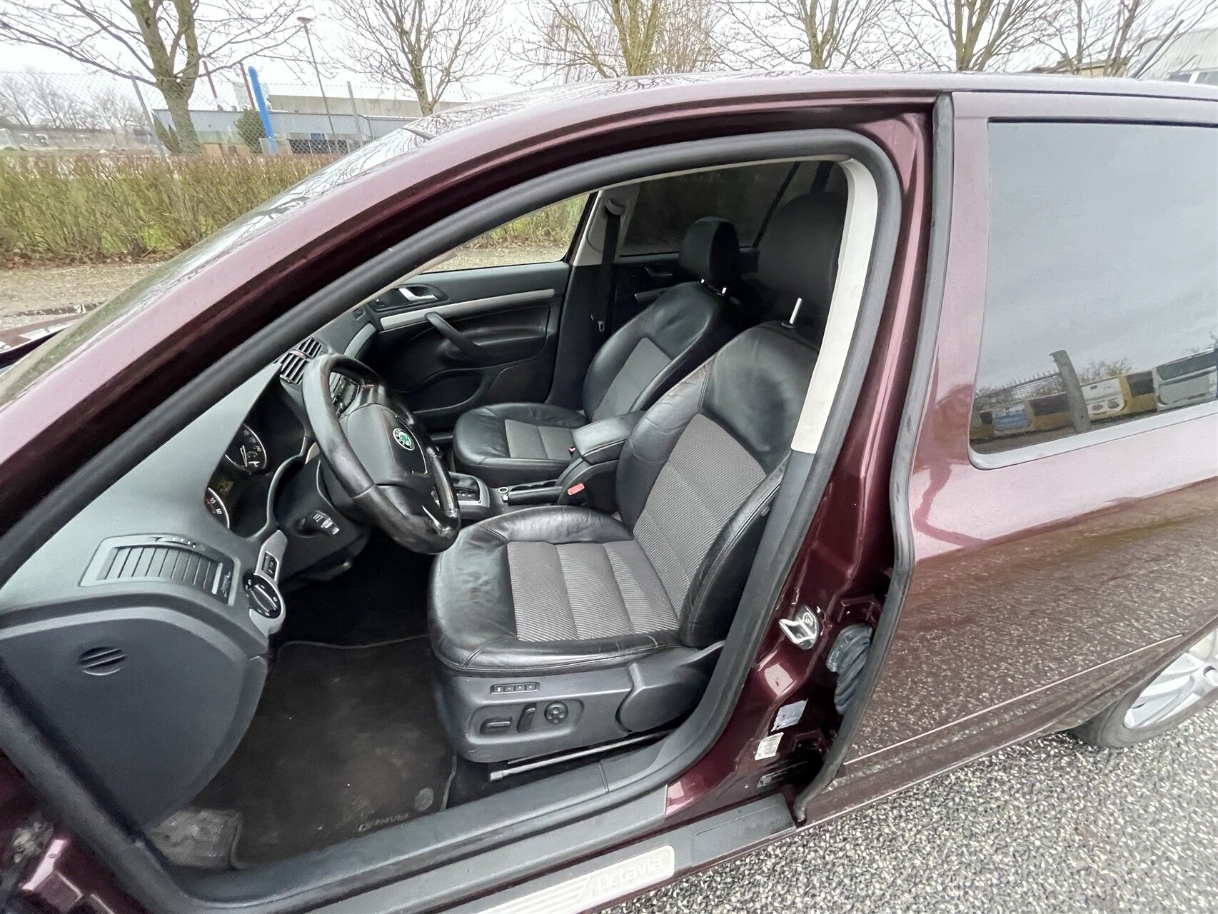 Billede af Skoda Octavia 2,0 Commonrail DPF Elegance DSG 140HK 5d 6g Aut.