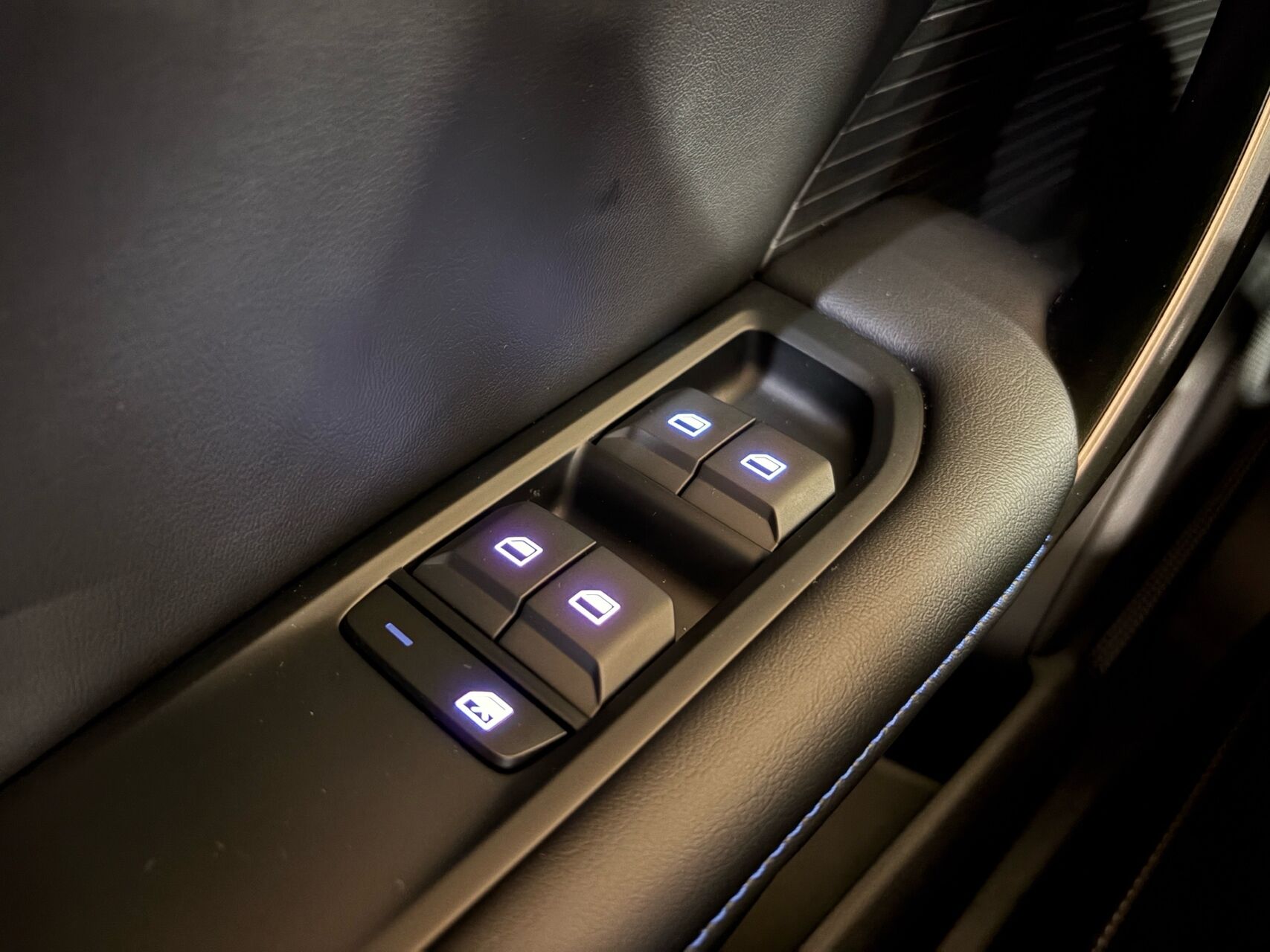 Billede af MG MG4 Electric EL Luxury Long Range 204HK 5d Aut.