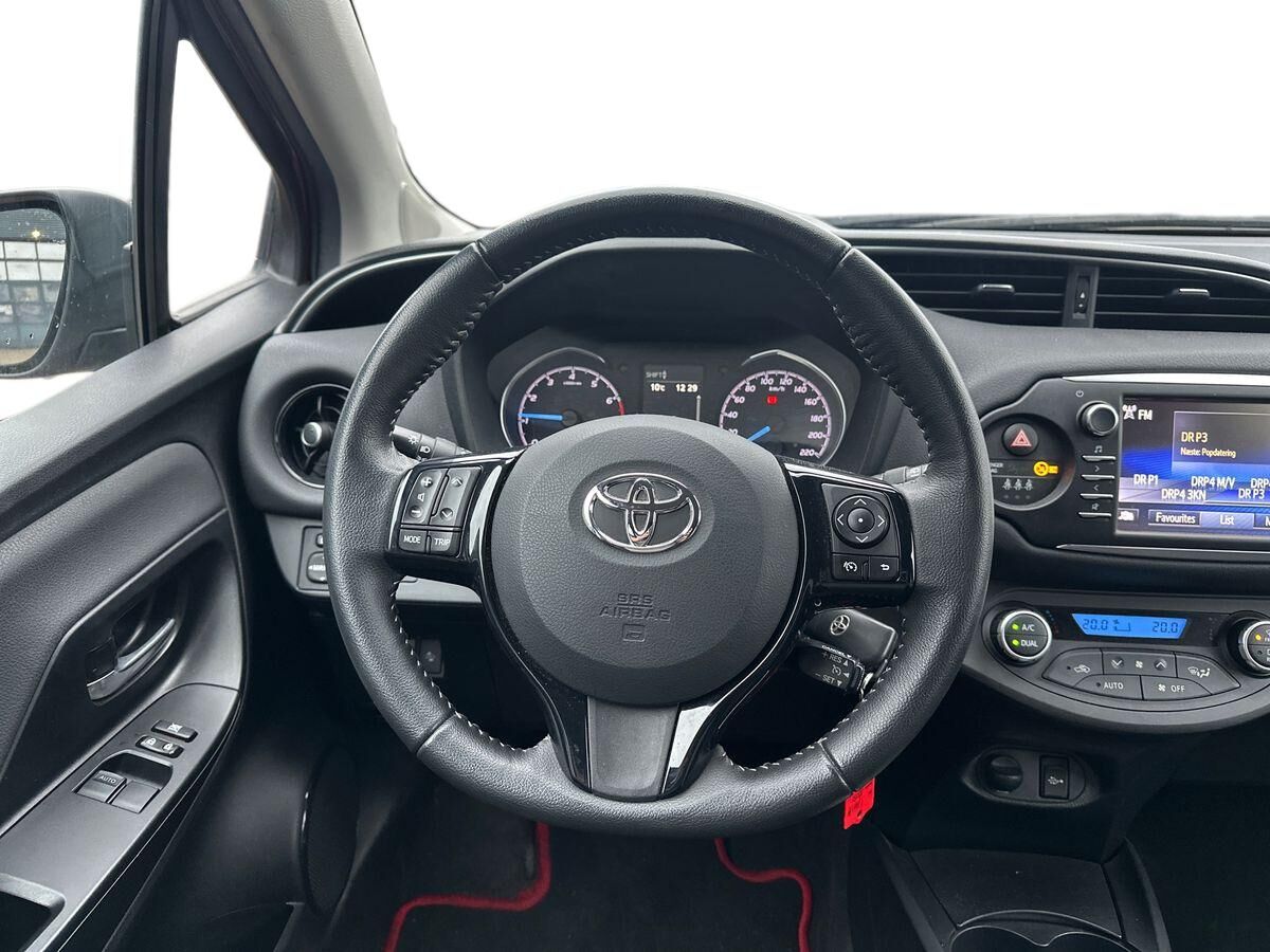Billede af Toyota Yaris 1,5 VVT-I T2 Premium 111HK 5d 6g