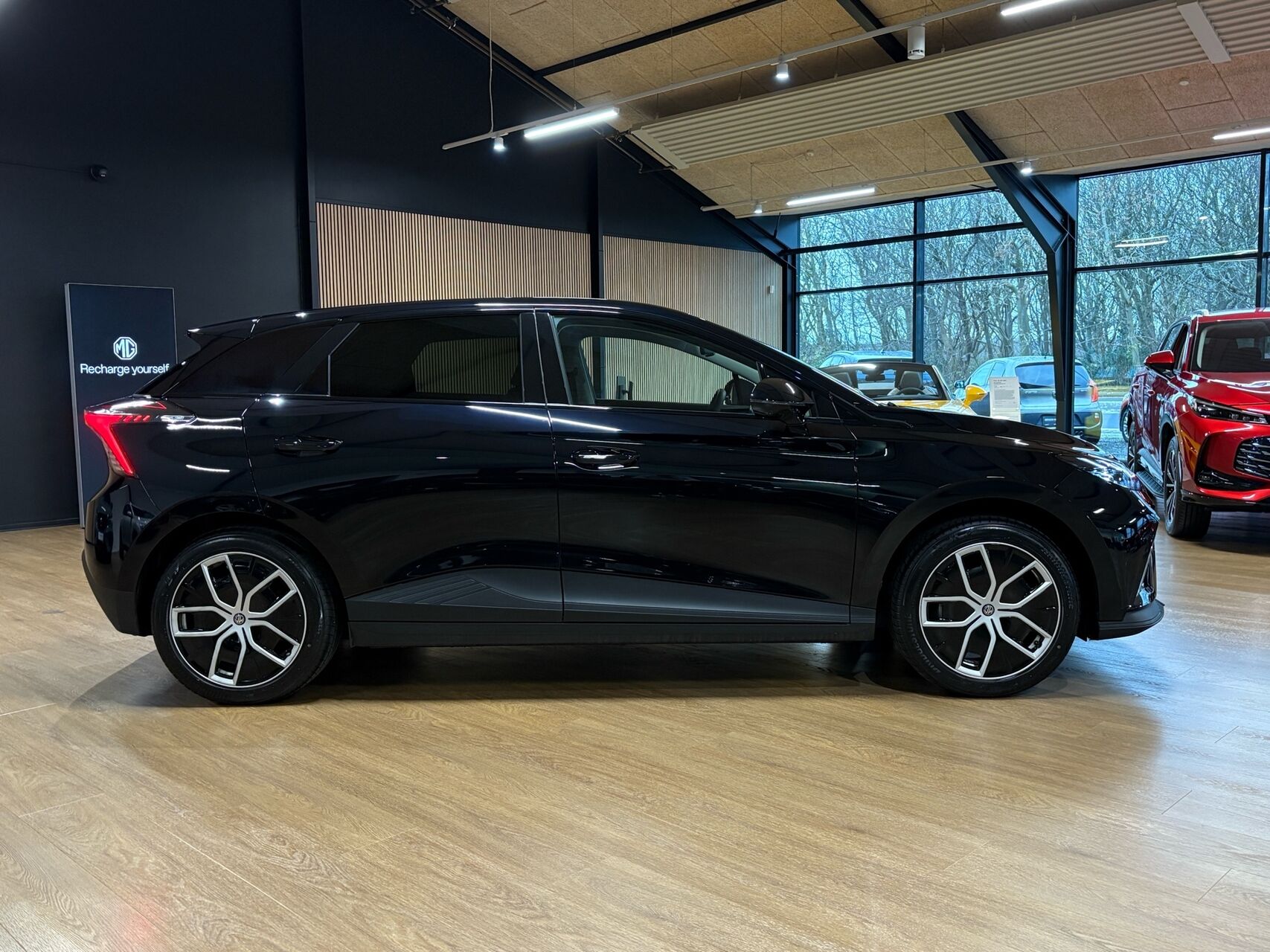 Billede af MG MG4 Electric EL Luxury Long Range 204HK 5d Aut.