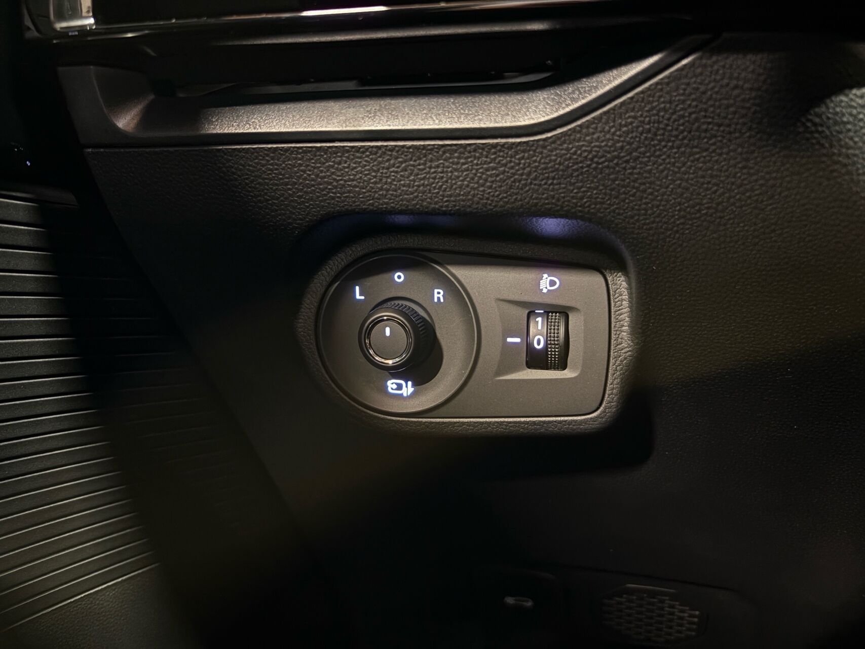 Billede af MG MG4 Electric EL Luxury Long Range 204HK 5d Aut.