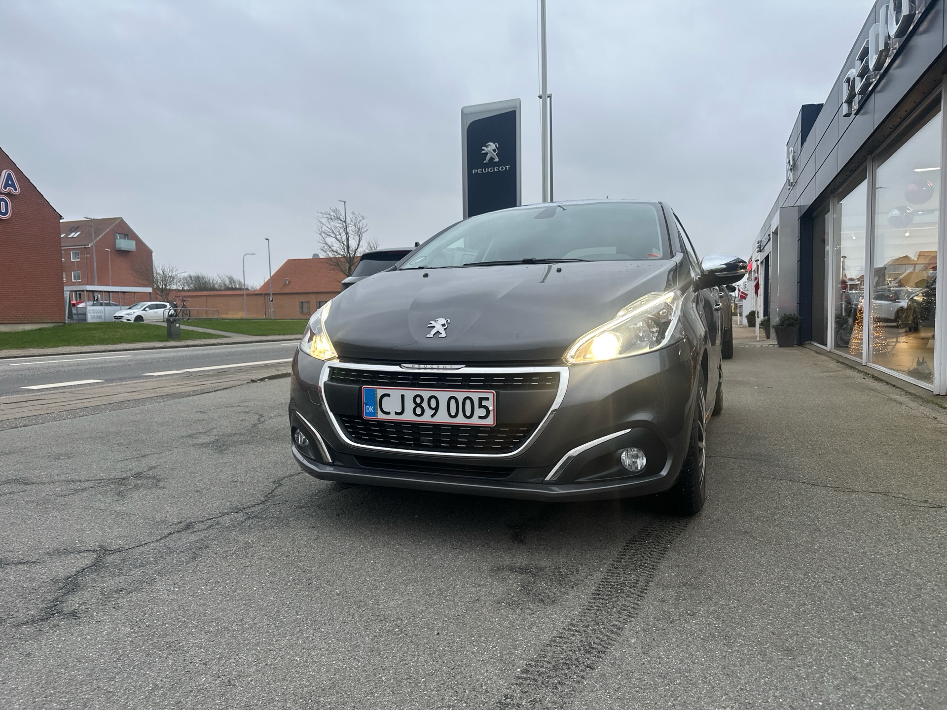 Billede af Peugeot 208 1,2 PureTech Selection Sky 82HK 5d