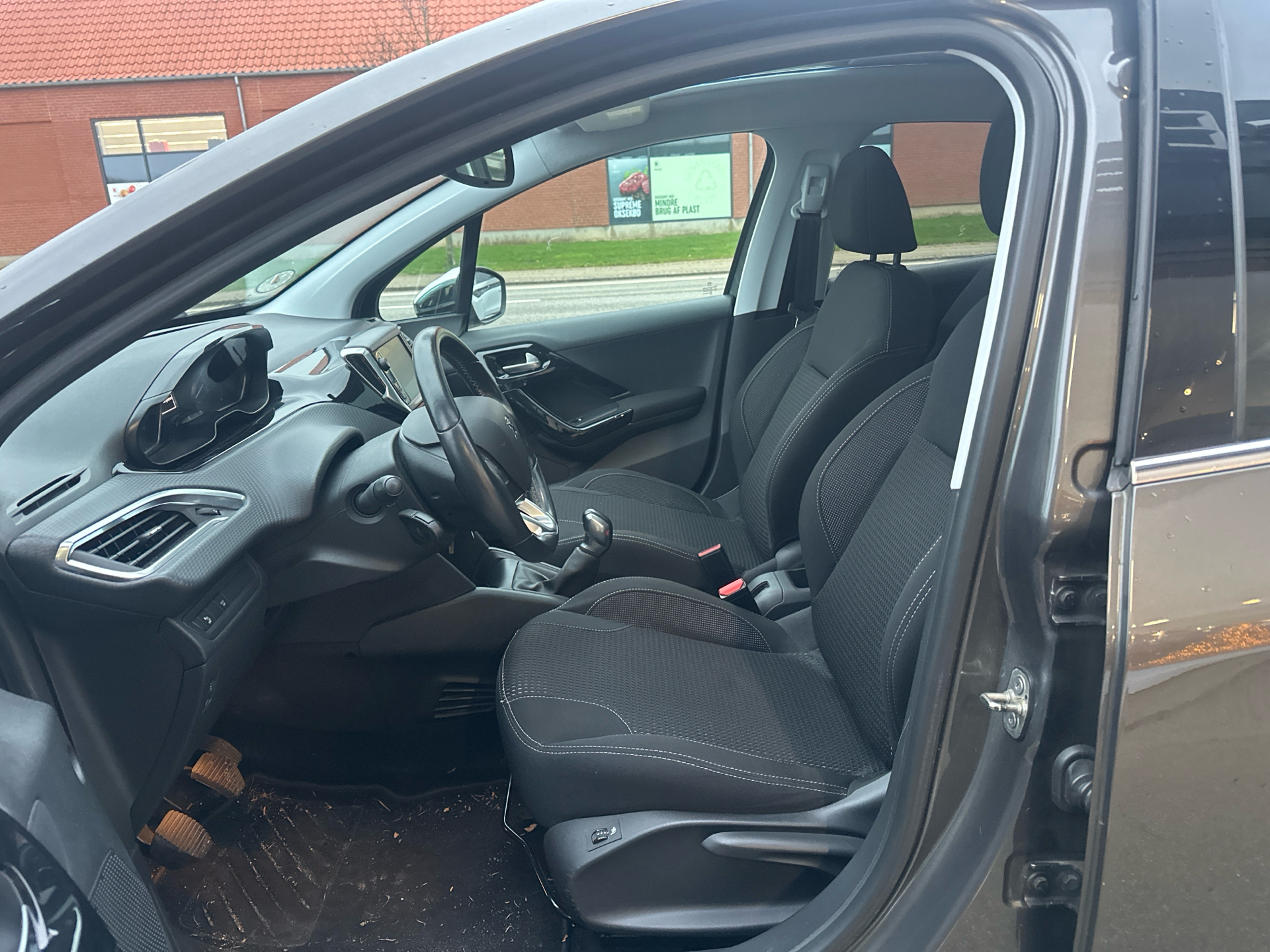 Billede af Peugeot 208 1,2 PureTech Selection Sky 82HK 5d