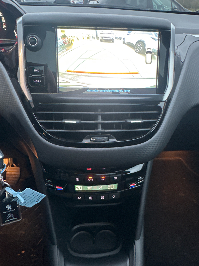 Billede af Peugeot 208 1,2 PureTech Selection Sky 82HK 5d