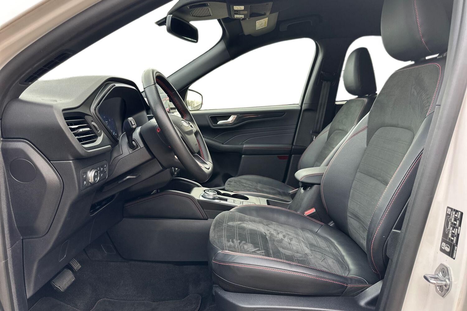 Billede af Ford Kuga 2,5 Plugin-hybrid ST-Line X CVT 225HK 5d Trinl. Gear