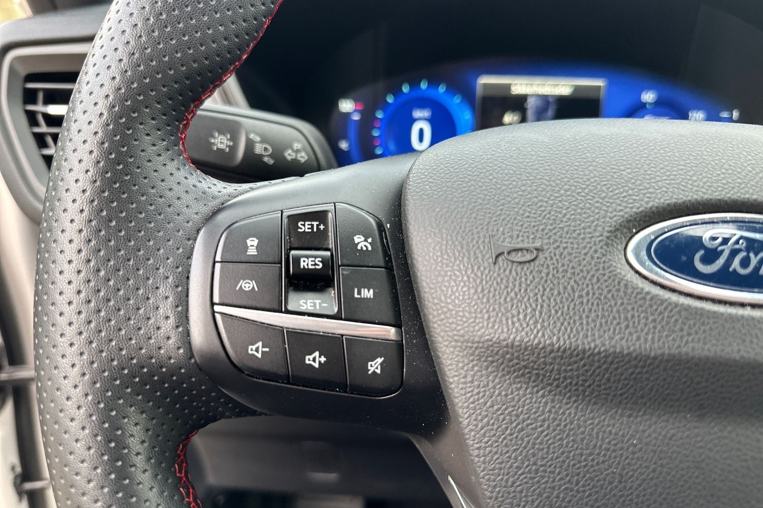 Billede af Ford Kuga 2,5 Plugin-hybrid ST-Line X CVT 225HK 5d Trinl. Gear