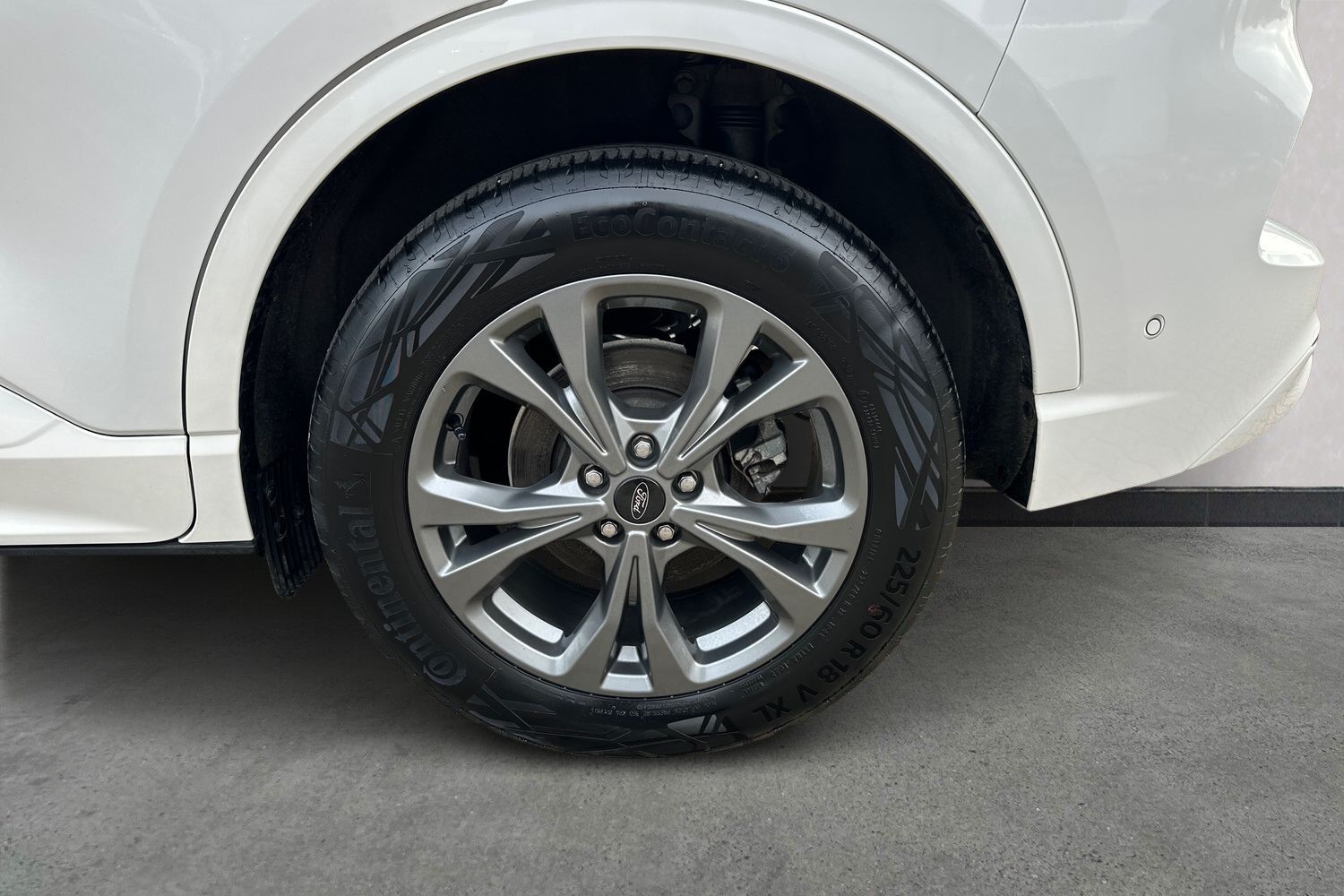 Billede af Ford Kuga 2,5 Plugin-hybrid ST-Line X CVT 225HK 5d Trinl. Gear