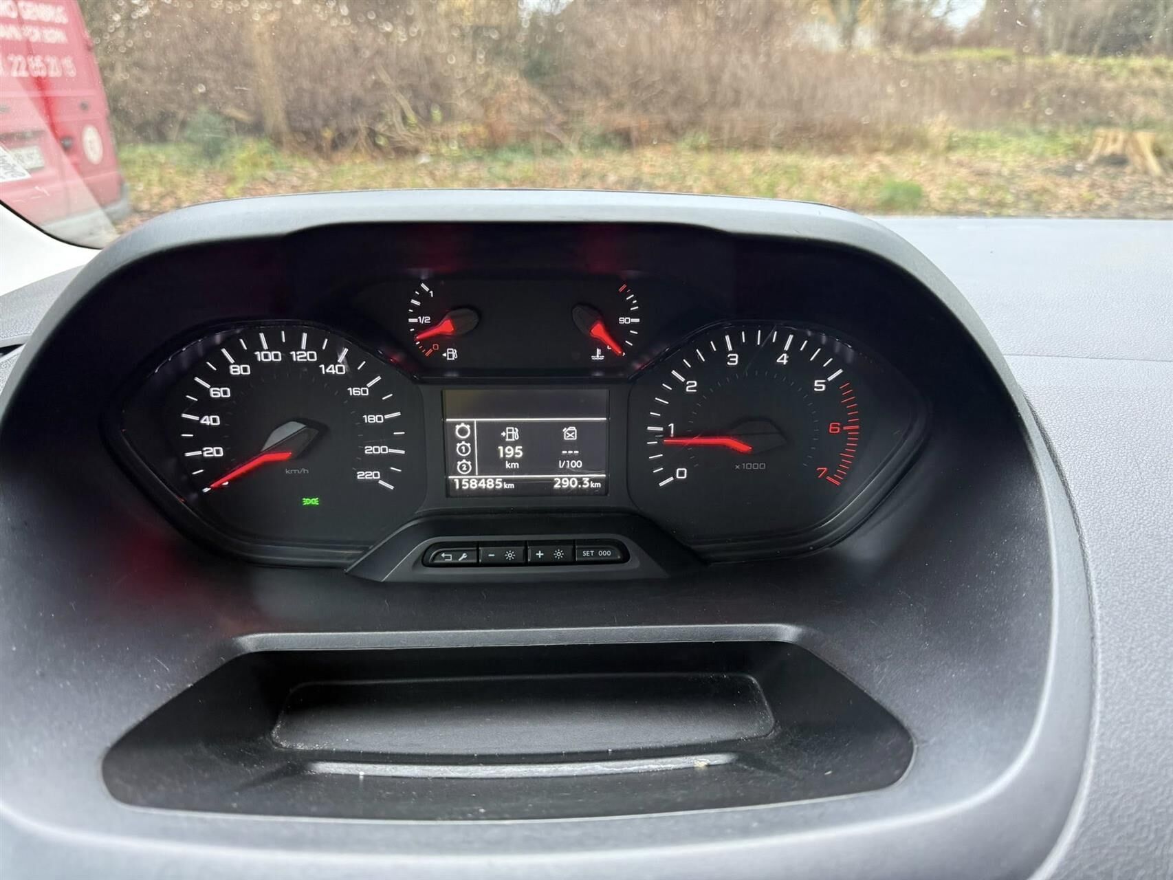 Billede af Peugeot Partner L1 V2 1,5 BlueHDi Ultimate Launch 100HK Van